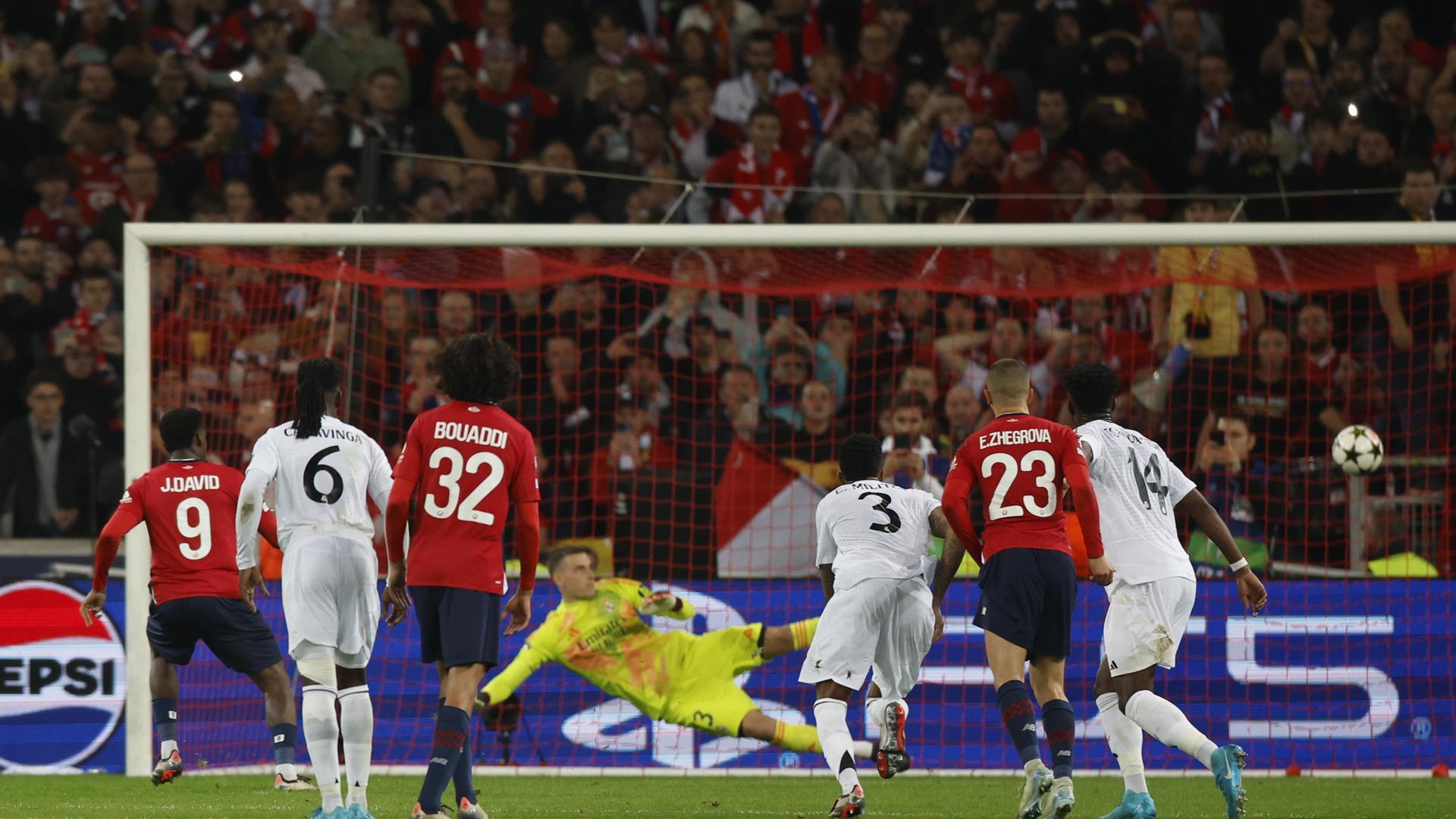 David anota de penalti frente al Real Madrid
