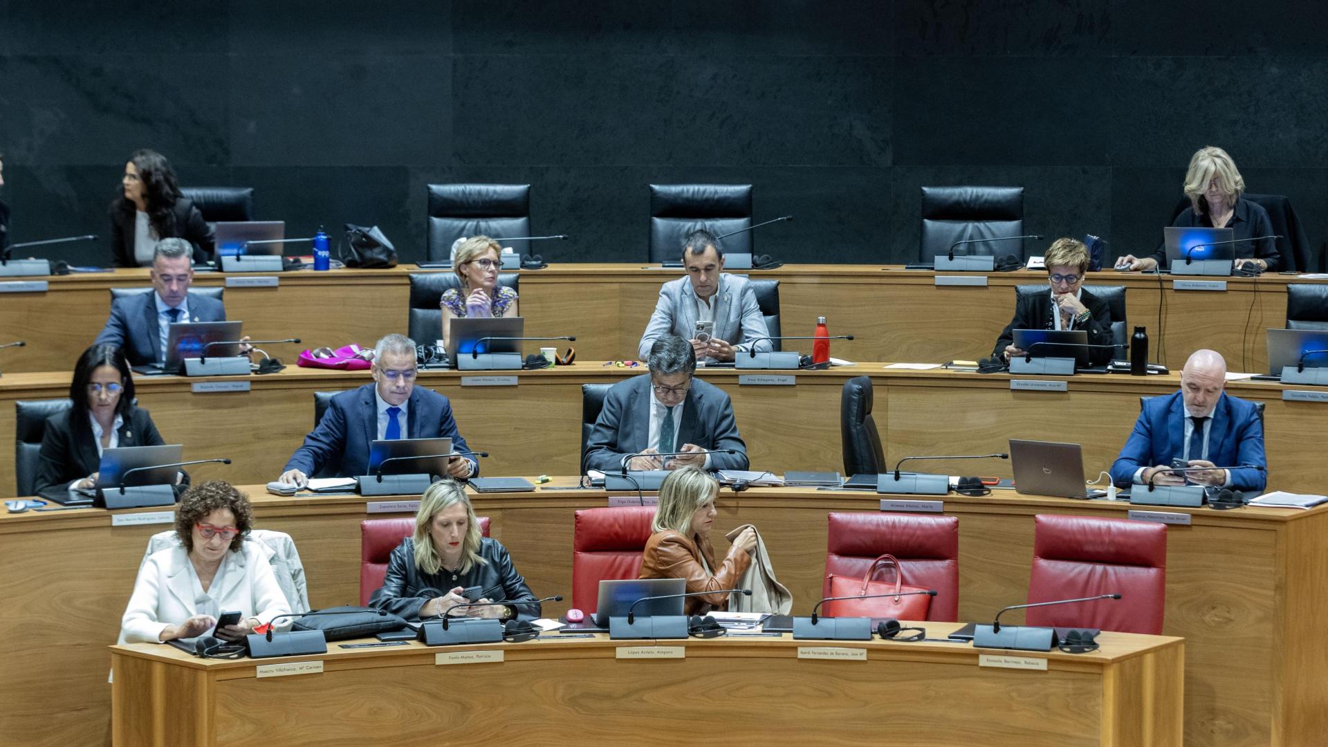 Parlamentarios de UPN en sus escaños. Apoyaron la moción en contra de los discursos de odio.