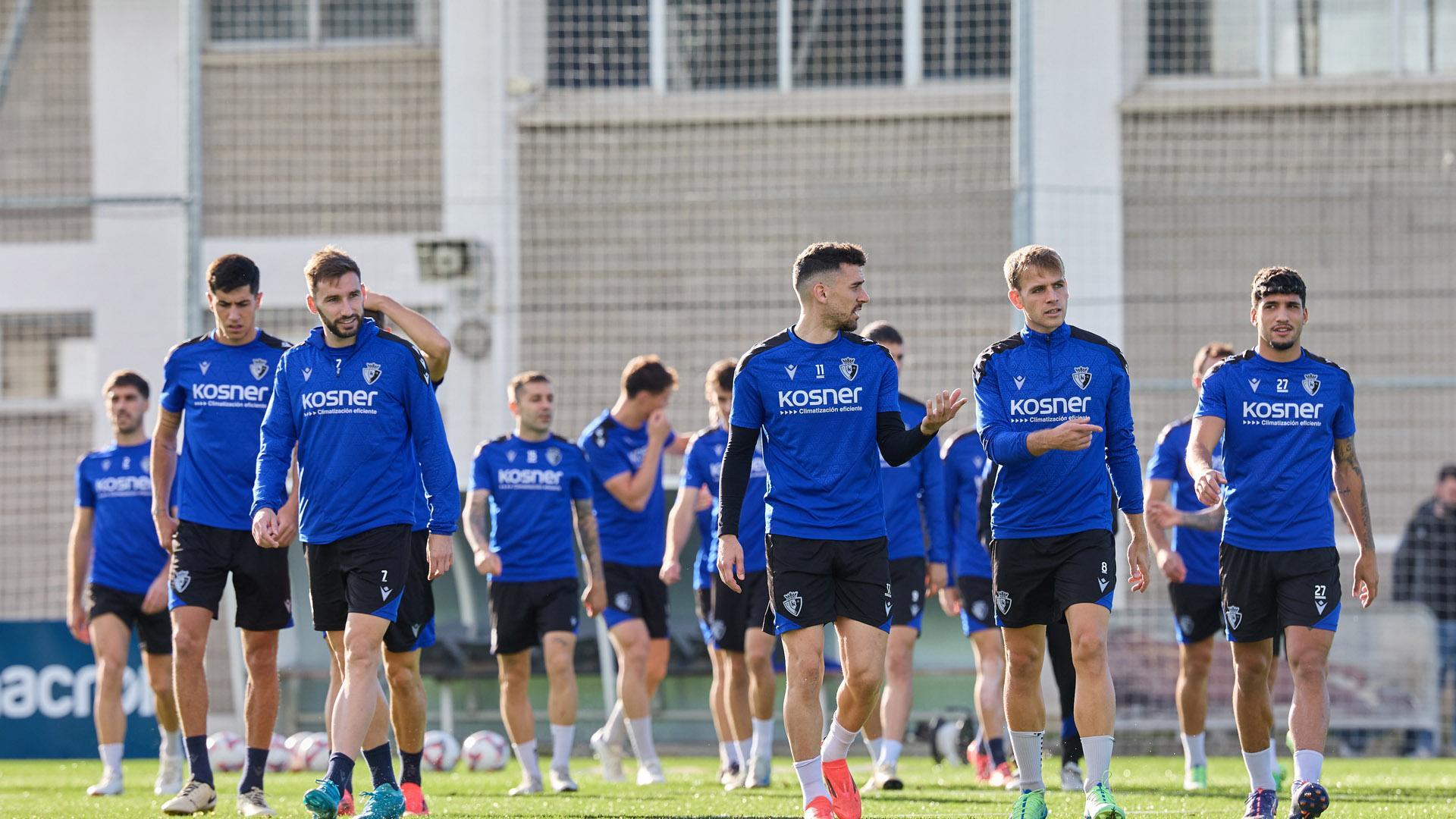 La plantilla rojilla, en el entrenamiento del jueves 10 de octubre