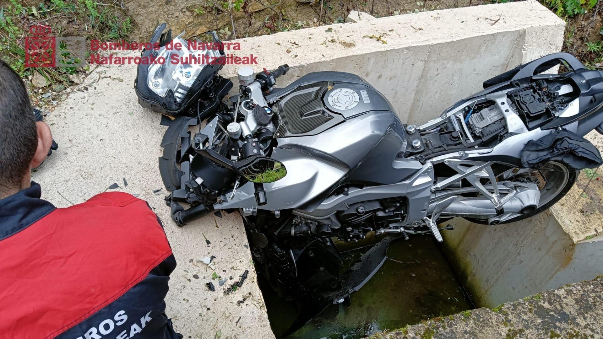 Así ha quedado la moto accidentada.