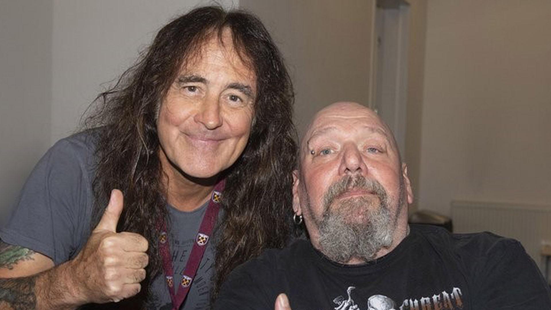 Steve Harris y Paul Di'Anno en una imagen compartida en redes sociales