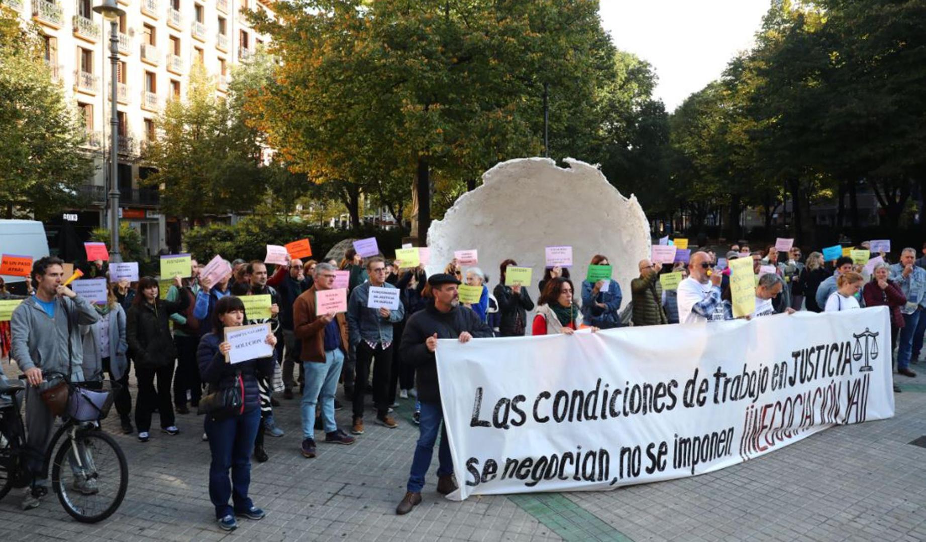 Vídeo de la protesta de los funcionarios de Justicia de Navarra