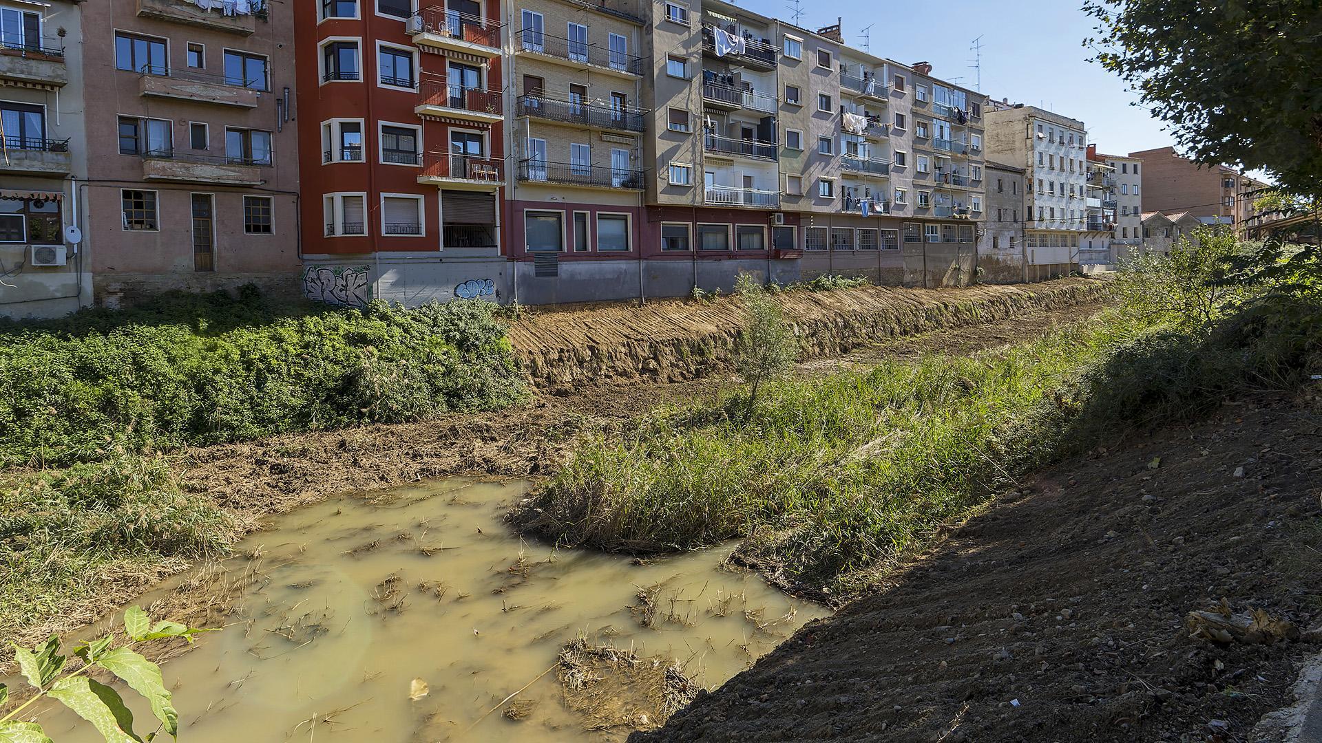 Vista del cauce, en las inmediaciones del puente de la estación