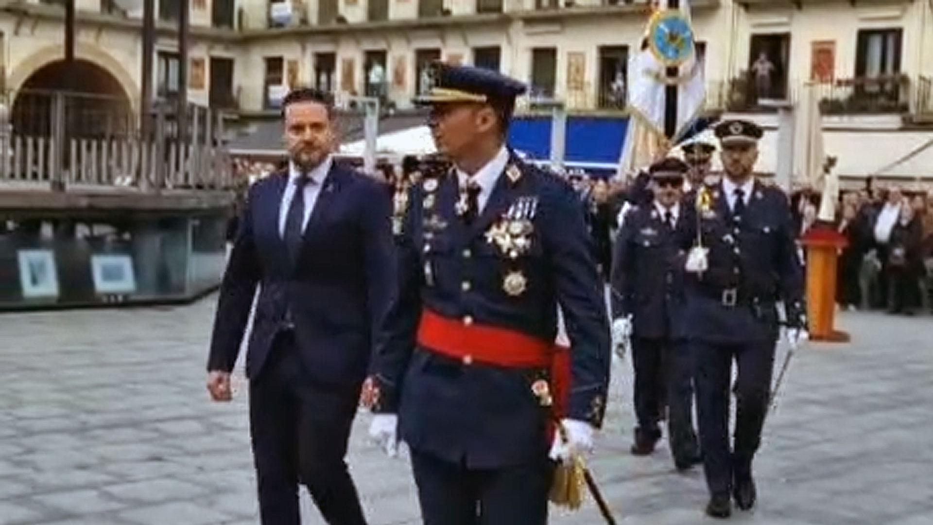 Este sábado, 26 de octubre, ha tenido lugar en Tudela el acto de jura de bandera para personal civil, organizado por el Ministerio de Defensa, el Ejército del Aire y del Espacio, la Comunidad de Bardenas Reales y el Ayuntamiento de Tudela.