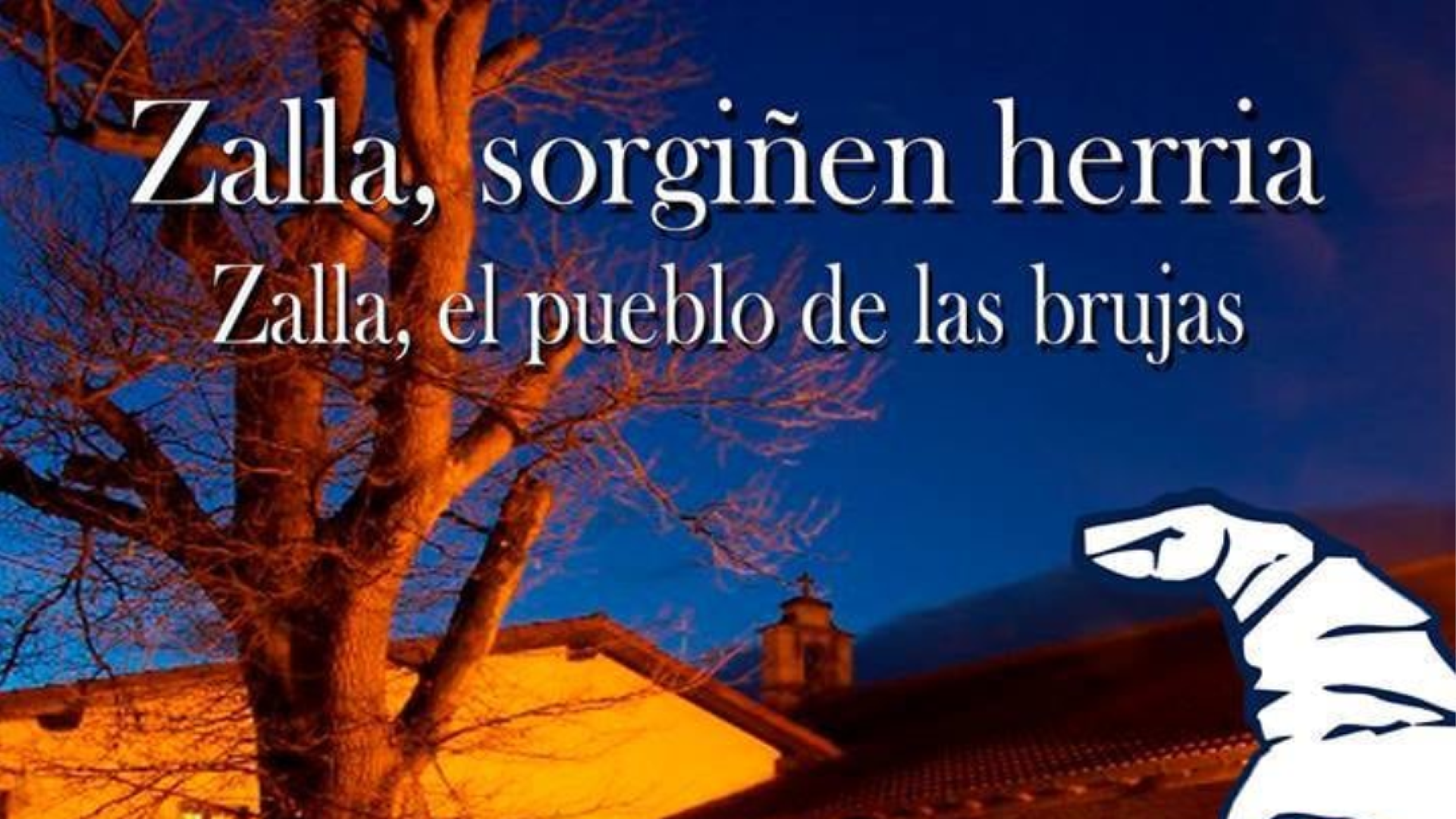 Un cartel que promociona el pueblo.