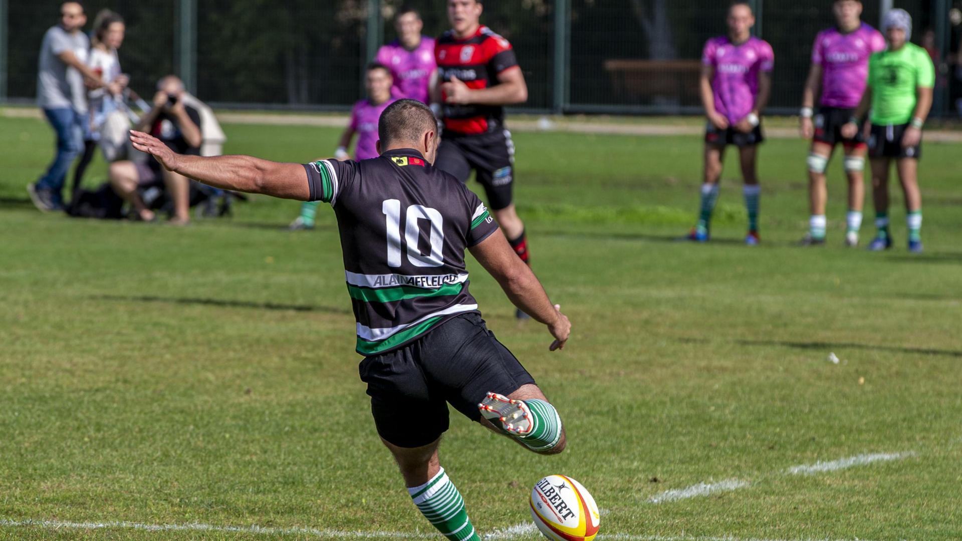 A: Jesús Caso
F: 16.10.2022
P:
L: Pamplona
T: Rugby. La Única-Vitoria