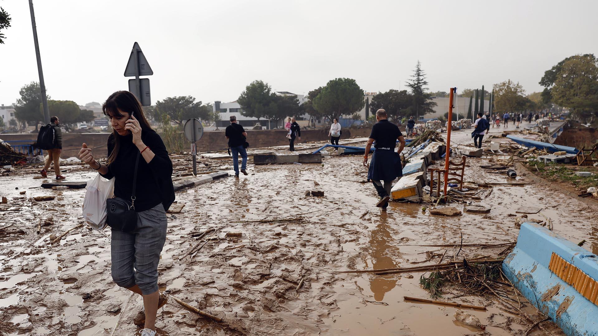 Fotos de las inundaciones y los daños causados por la DANA en Valencia y Albacete. /