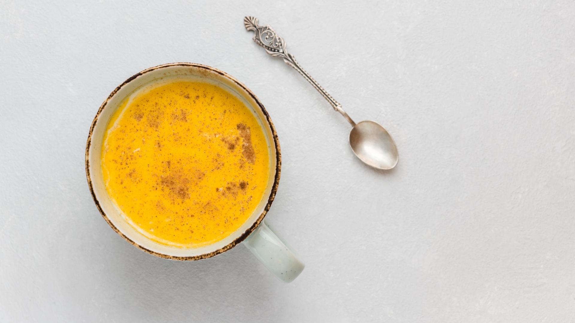 La receta para elaborar la "leche dorada" no te llevará más de 10 minutos