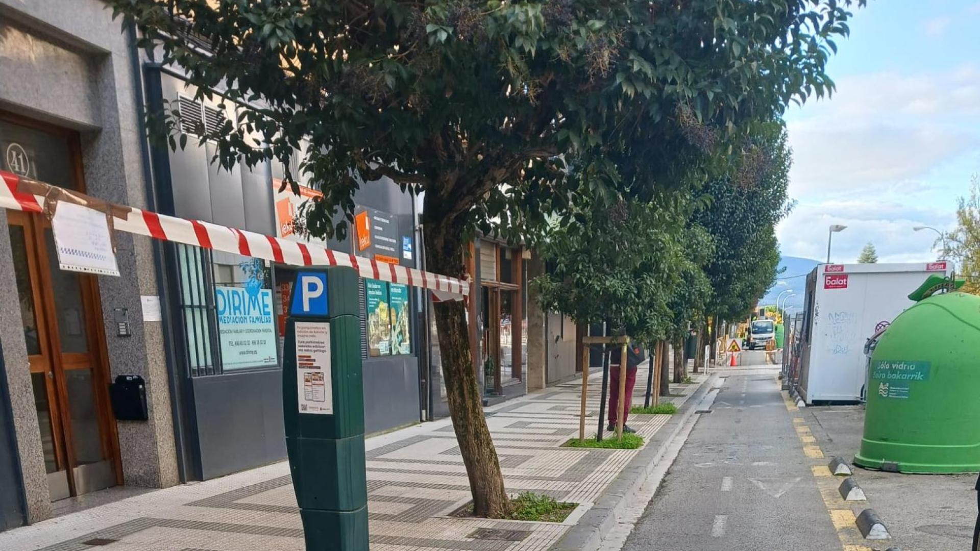 Vista del carril bici, ya señalizado