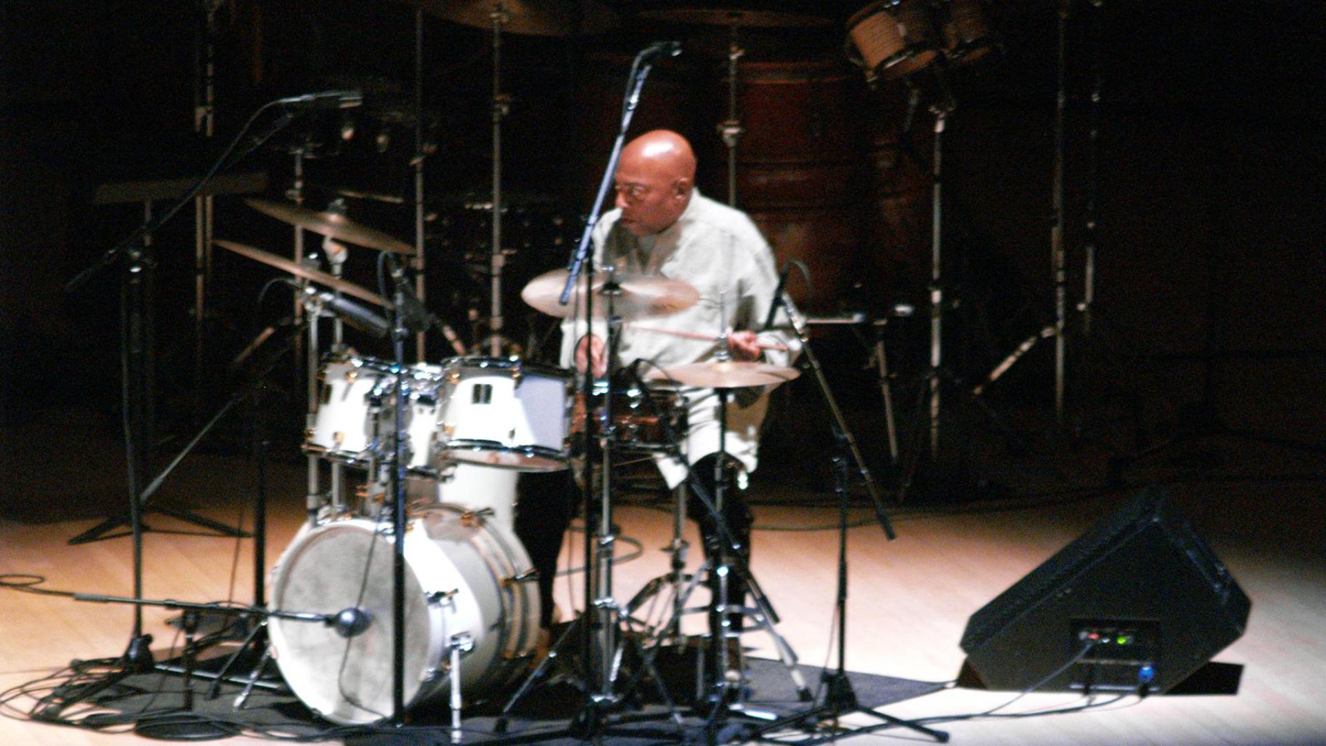 El baterista de jazz Roy Hines, en 2007