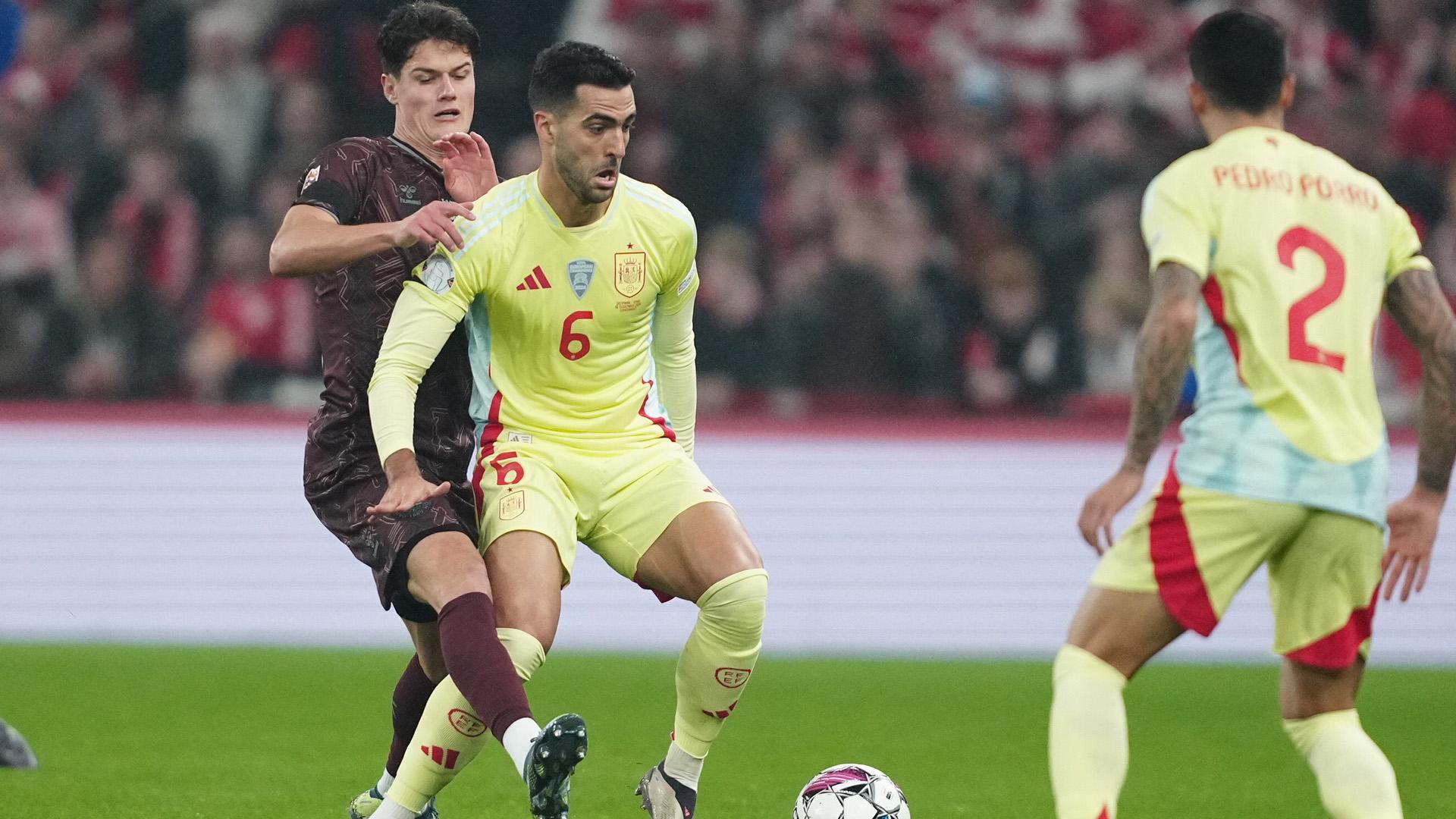 Mikel Merino, en el partido de la selección española contra Dinamarca