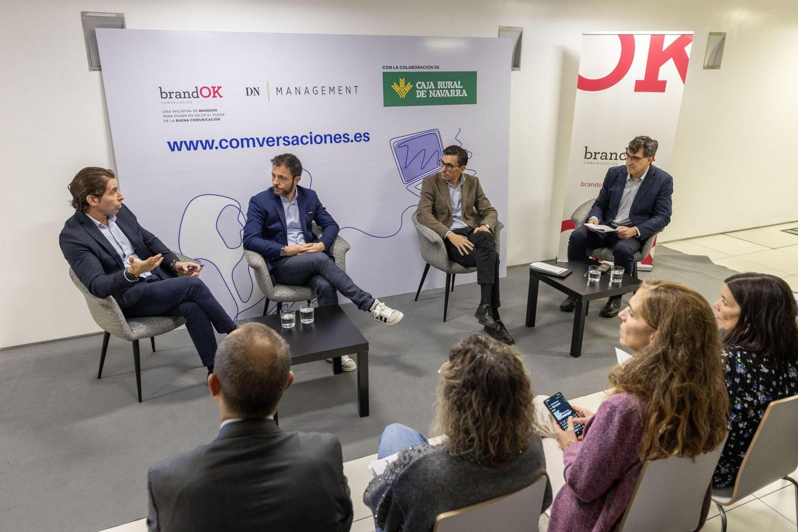 Segunda mesa redonda, que ha versado sobre los desafíos de comunicación desde una perspectiva empresarial