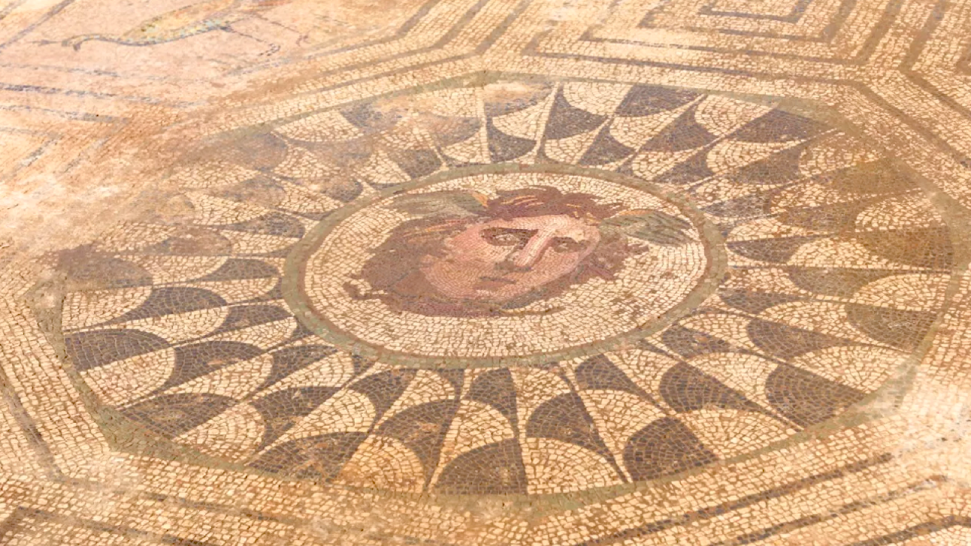 Mosaico de Medusa, en el yacimiento de la Huerta de Otero