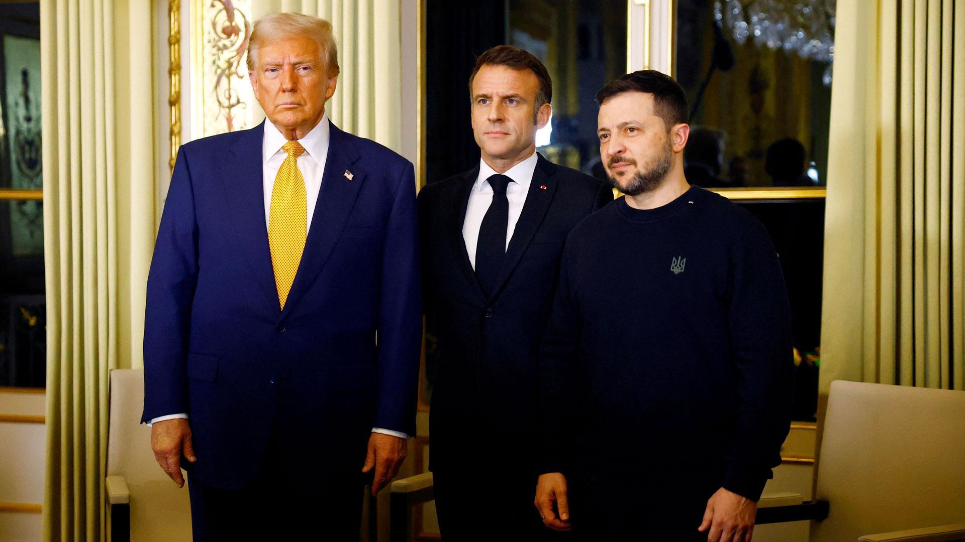 Encuentro trilateral entre el presidente electo de Estados Unidos, Donald Trump; el presidente francés, Emmanuel Macron; y el presidente de Ucrania, Volodimir Zelenski