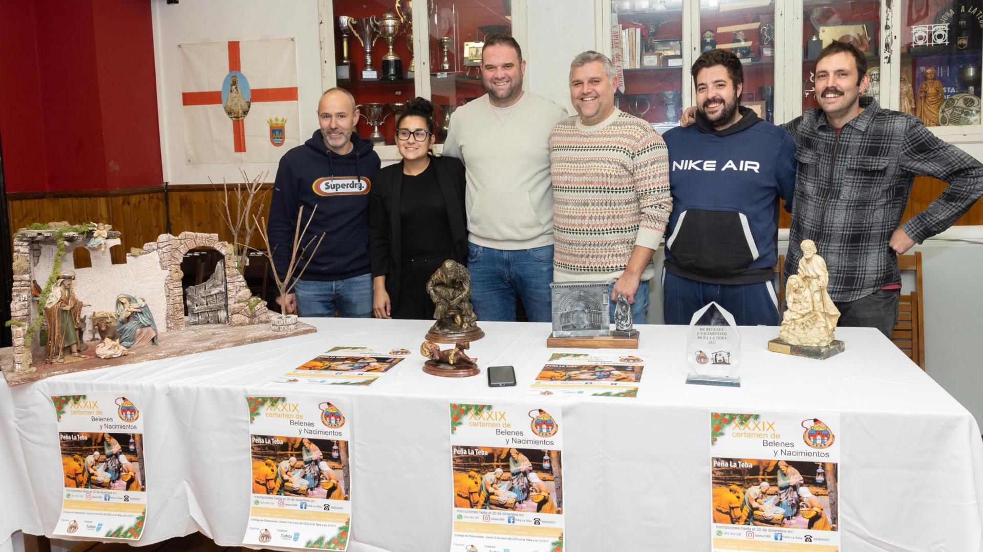 De izquierda a derecha: Luis Arribas Manrique, Amaya Lafuente Lete, José Aguado Sada, Patxi Sangüesa Romano (presidente), Fernando Álava Martínez, y Sergio Iturre Carcavilla