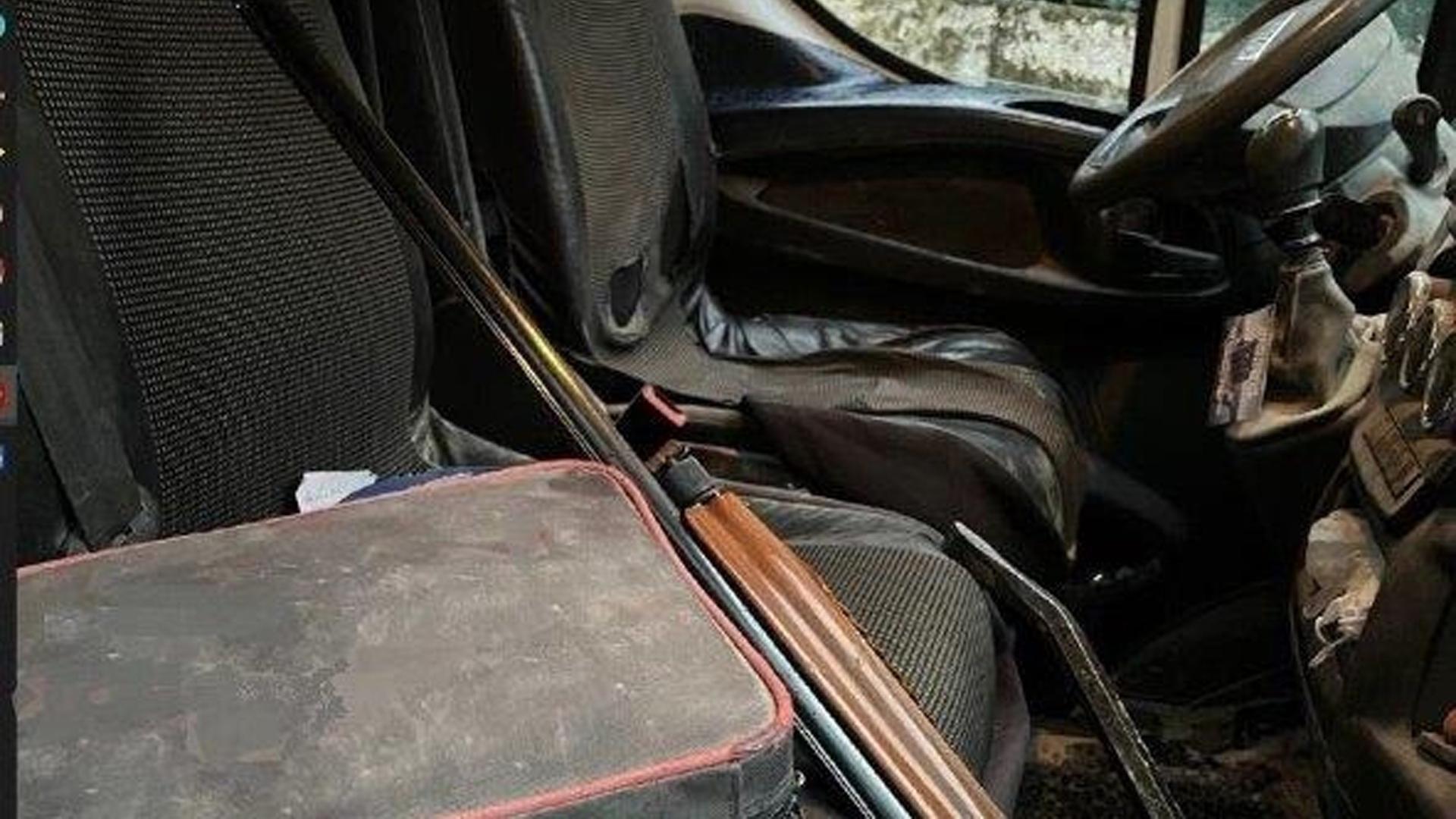Escopeta desenfundada utilizada en las amenazas
