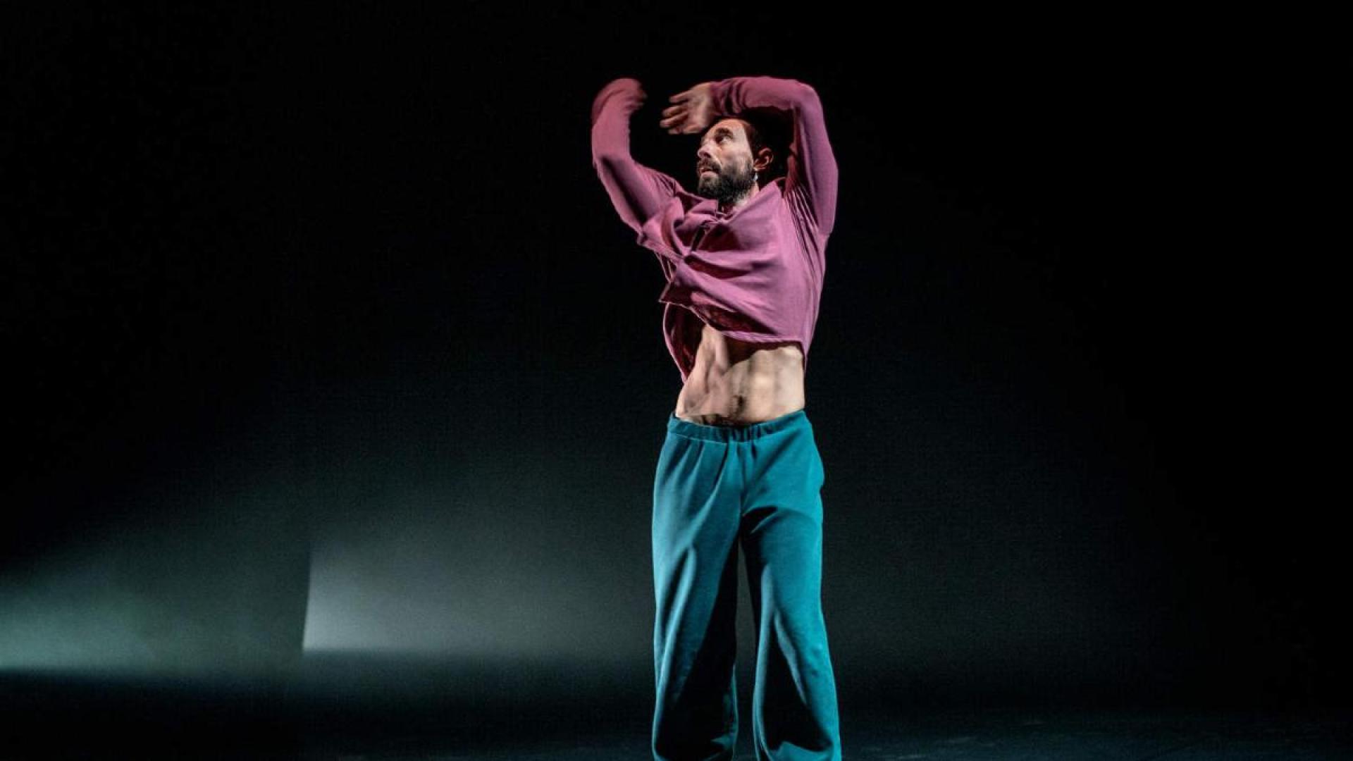 Cielo Raso escenifica 'Née' este finde en la Escuela de Teatro.