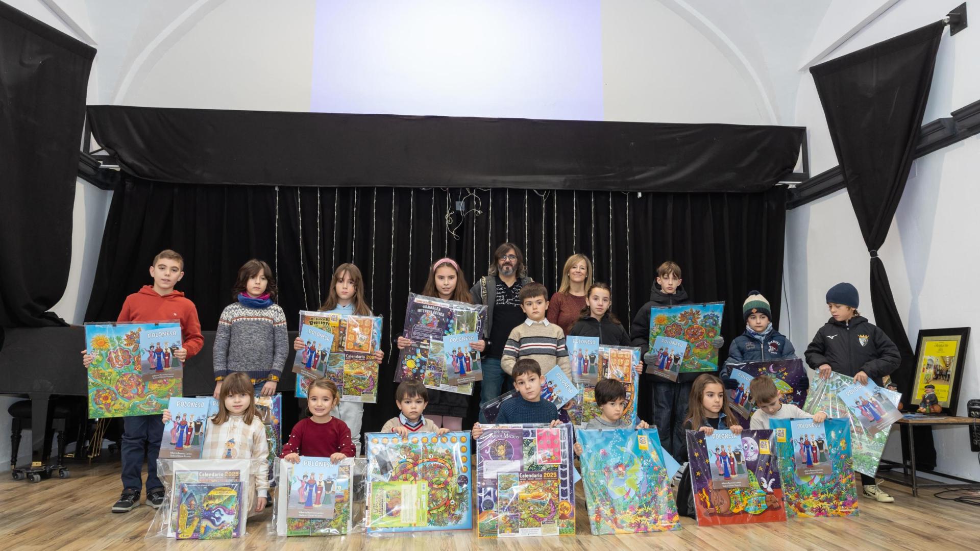 Imagen de los ganadores de cada una de las categorías del concurso, con sus premios