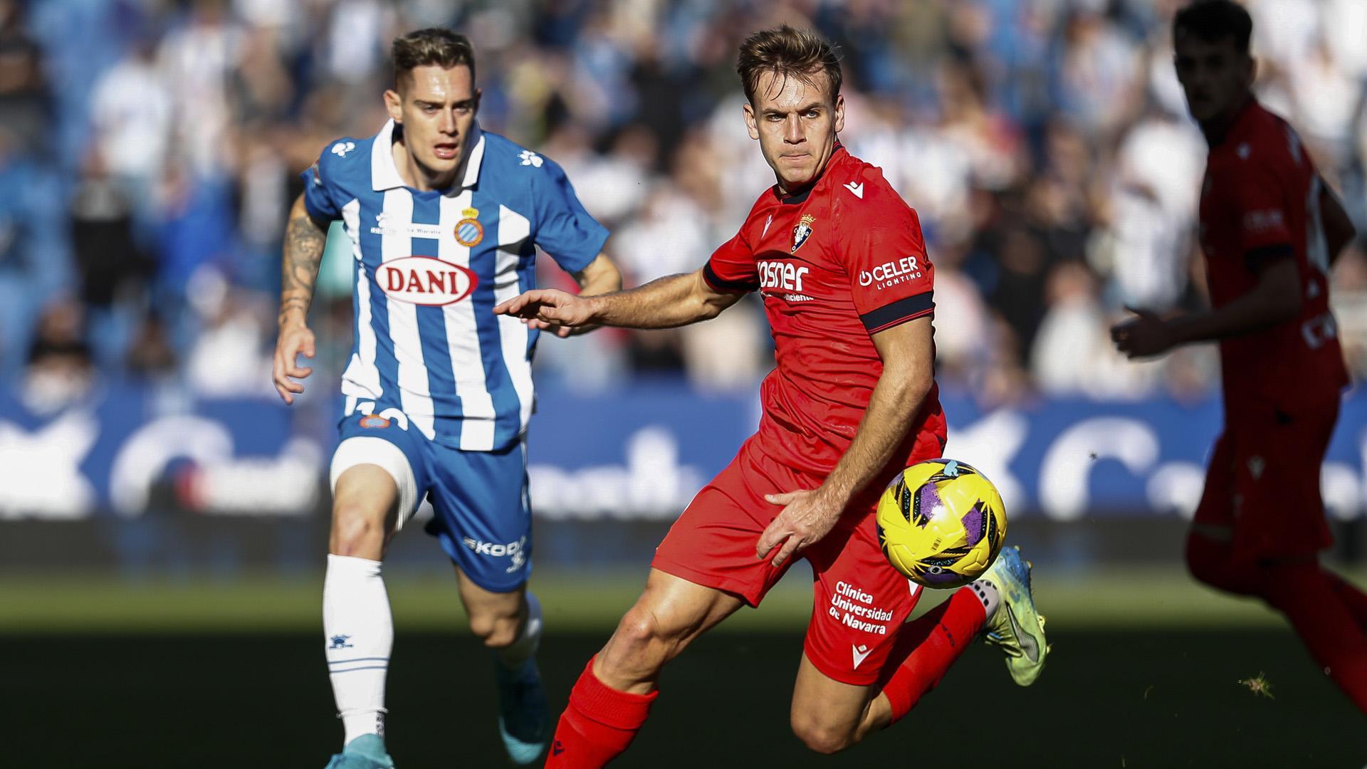 Pol Lozano y Pablo Ibáñez, en el partido Espanyol-Osasuna