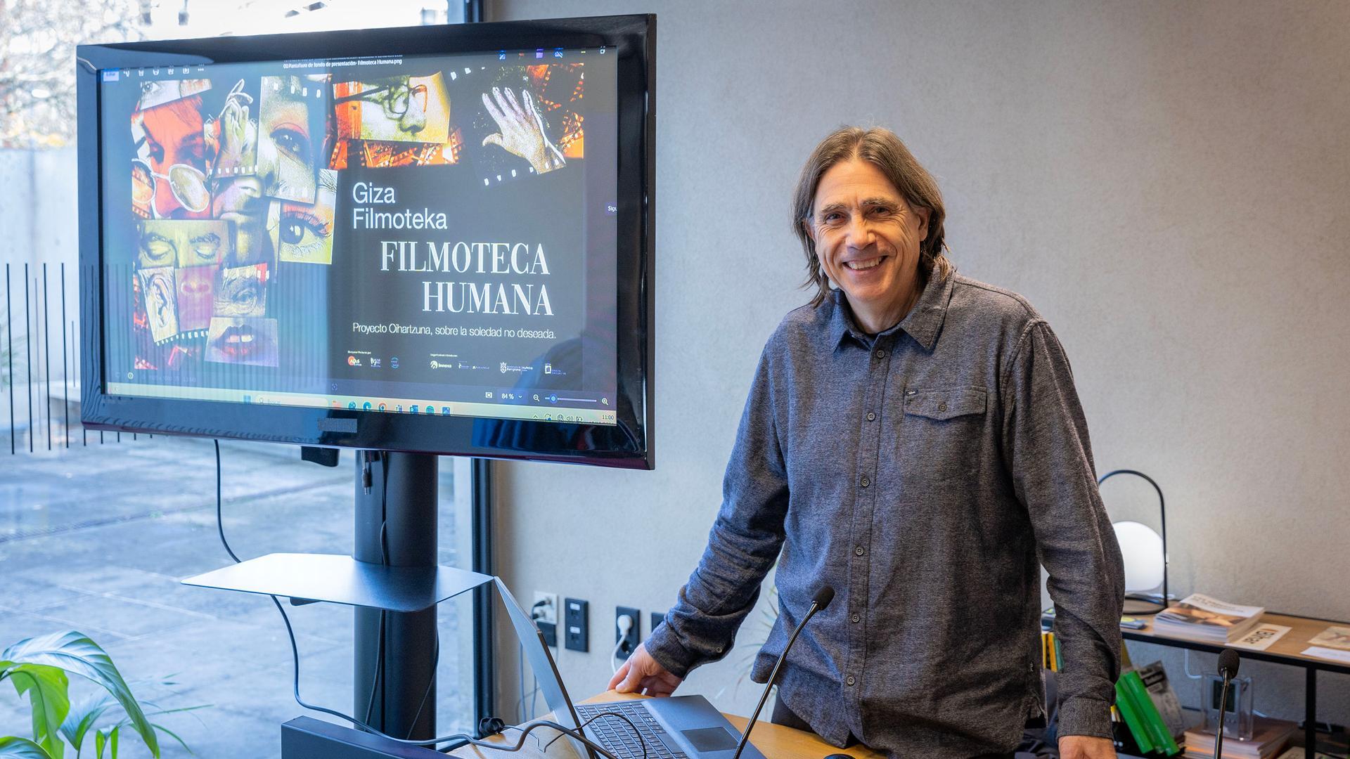 José Antonio Vitoria, ayer en la presentación del proyecto y de los microdocumentales