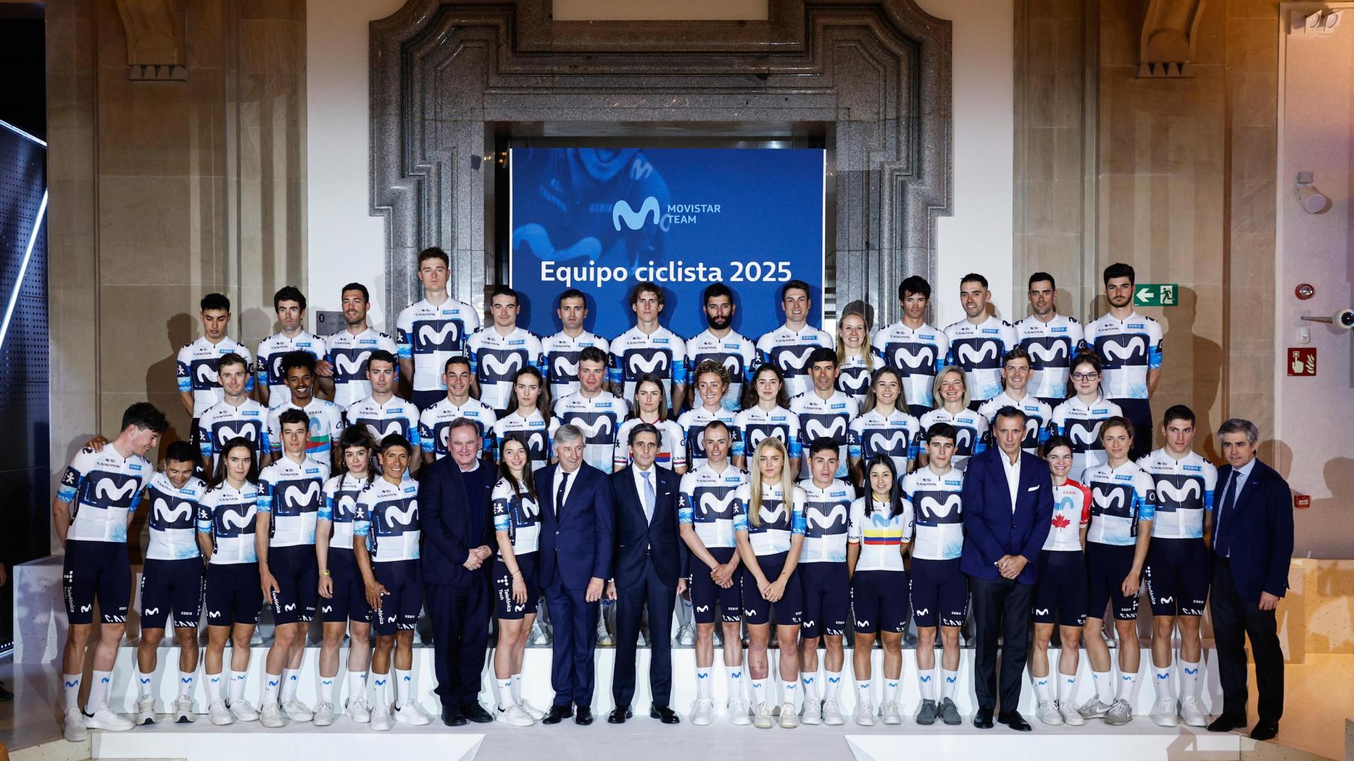 Presentación del equipo ciclista Movistar en el año 2025