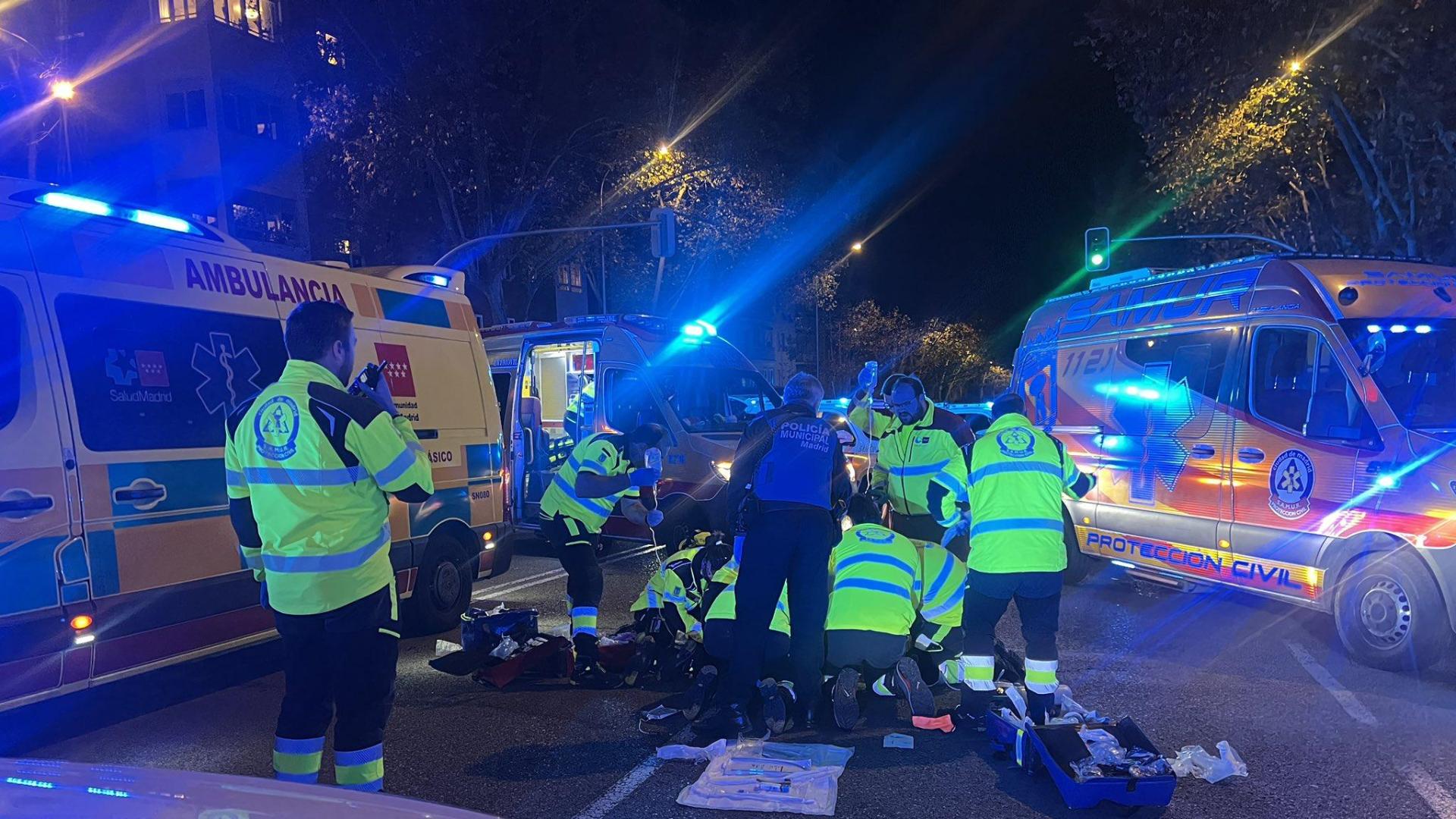 Emergencias de Madrid, atendiendo un accidente de tráfico