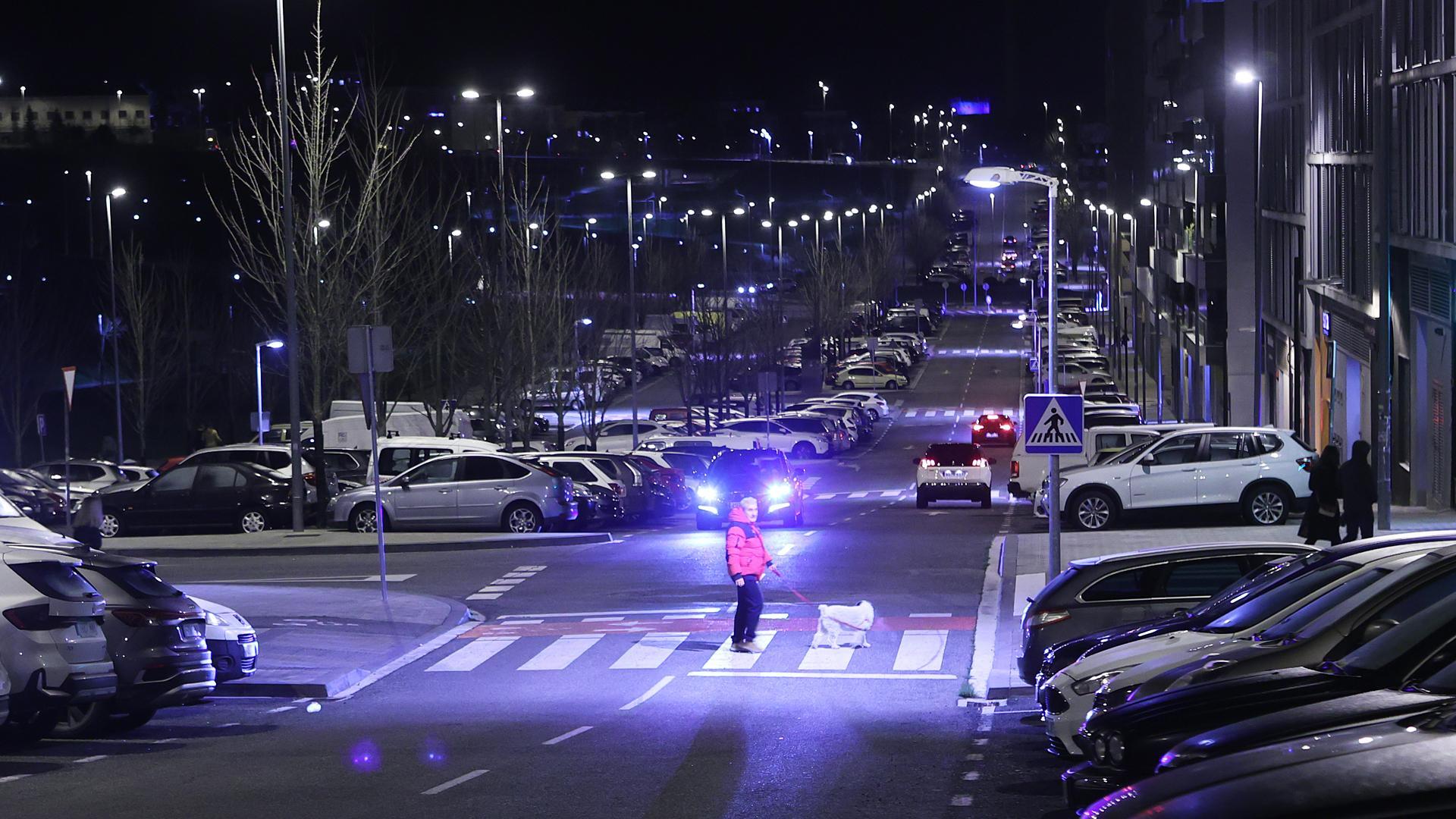 Vista de la pamplonesa calle Soto de Lezkairu este sábado 28 de diciembre a primera hora de la noche /