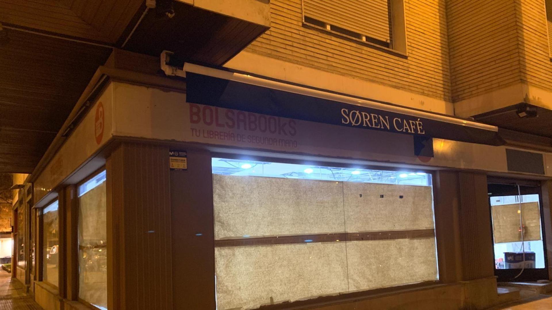 El antiguo Bolsabooks, en la calle Fuente del Hierro, está en obras para la apertura de una cafetería