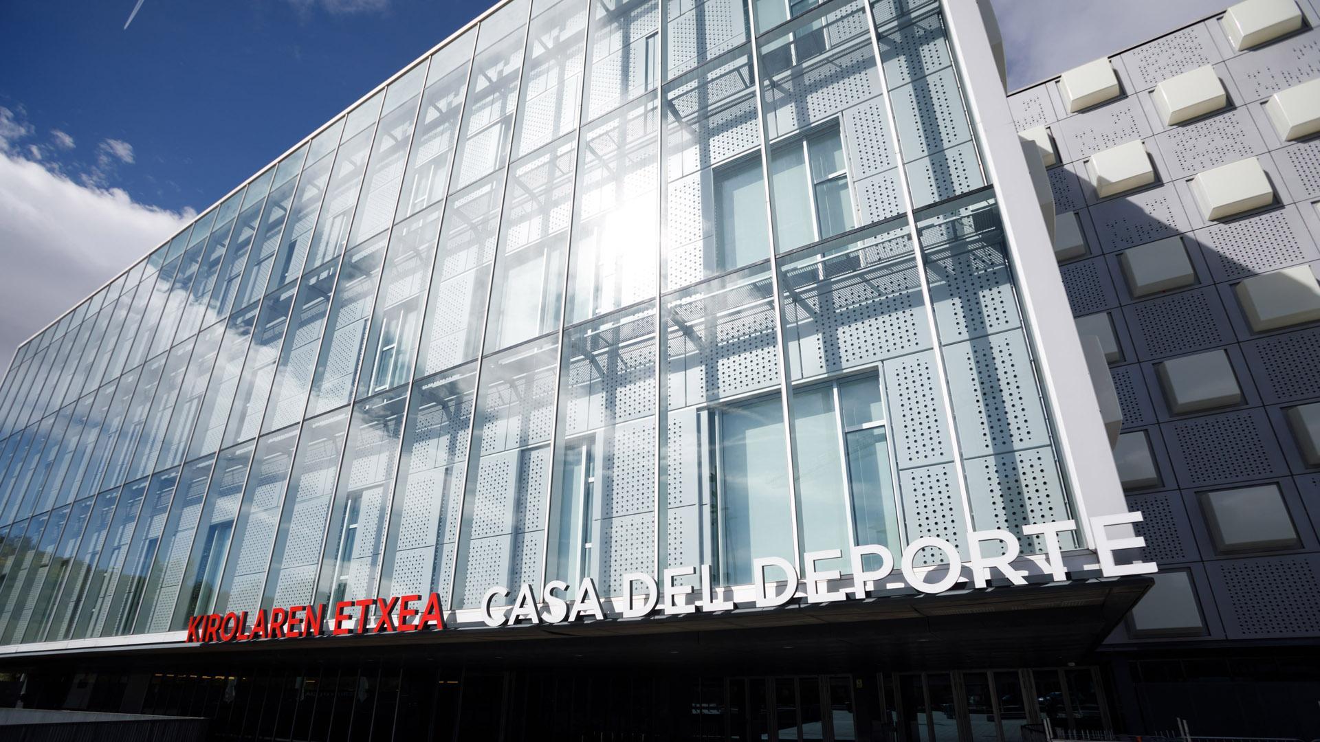 Sede del Instituto Navarro del Deporte y la Actividad Física.