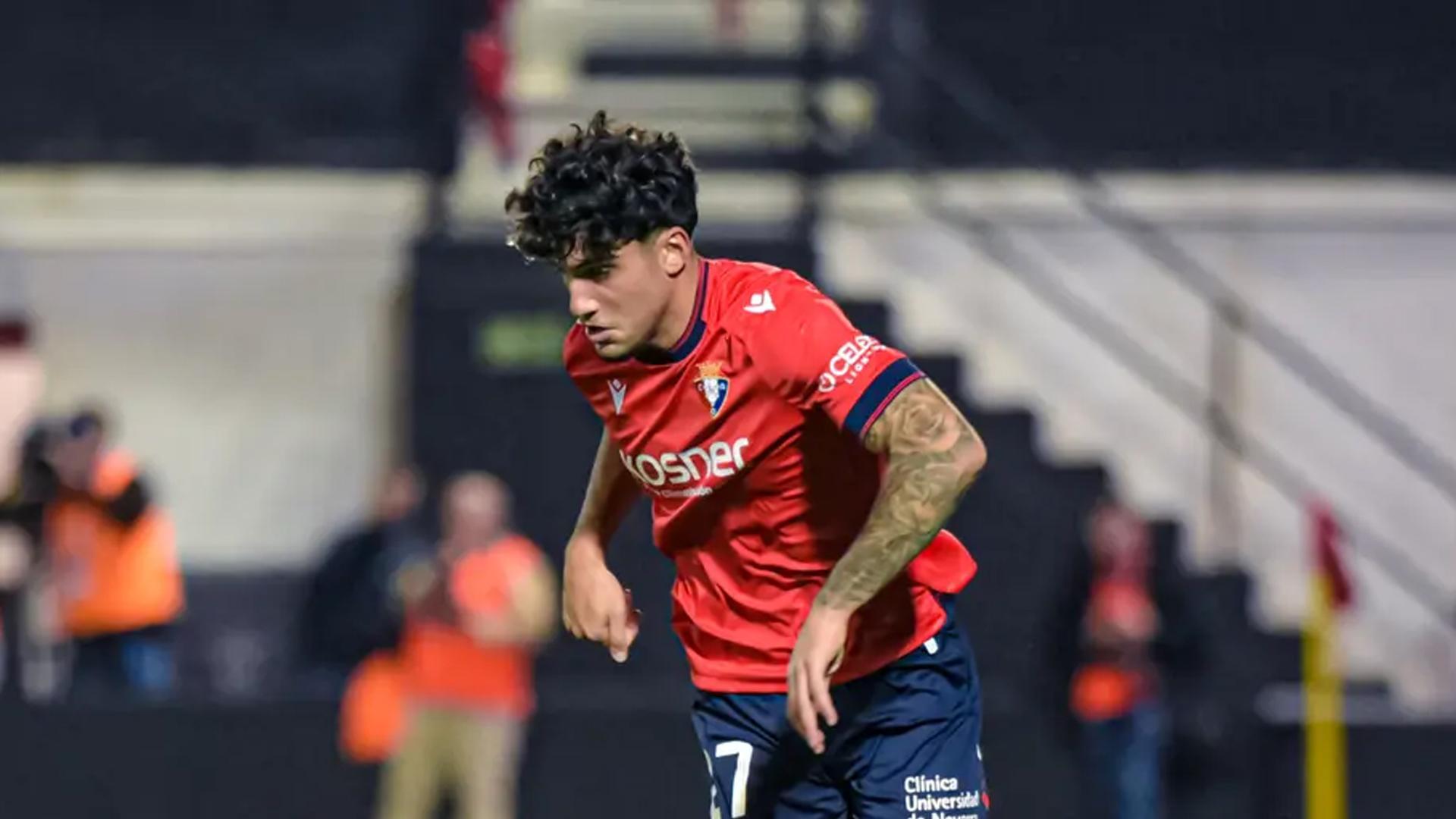 Iker Benito, con la elástica rojilla