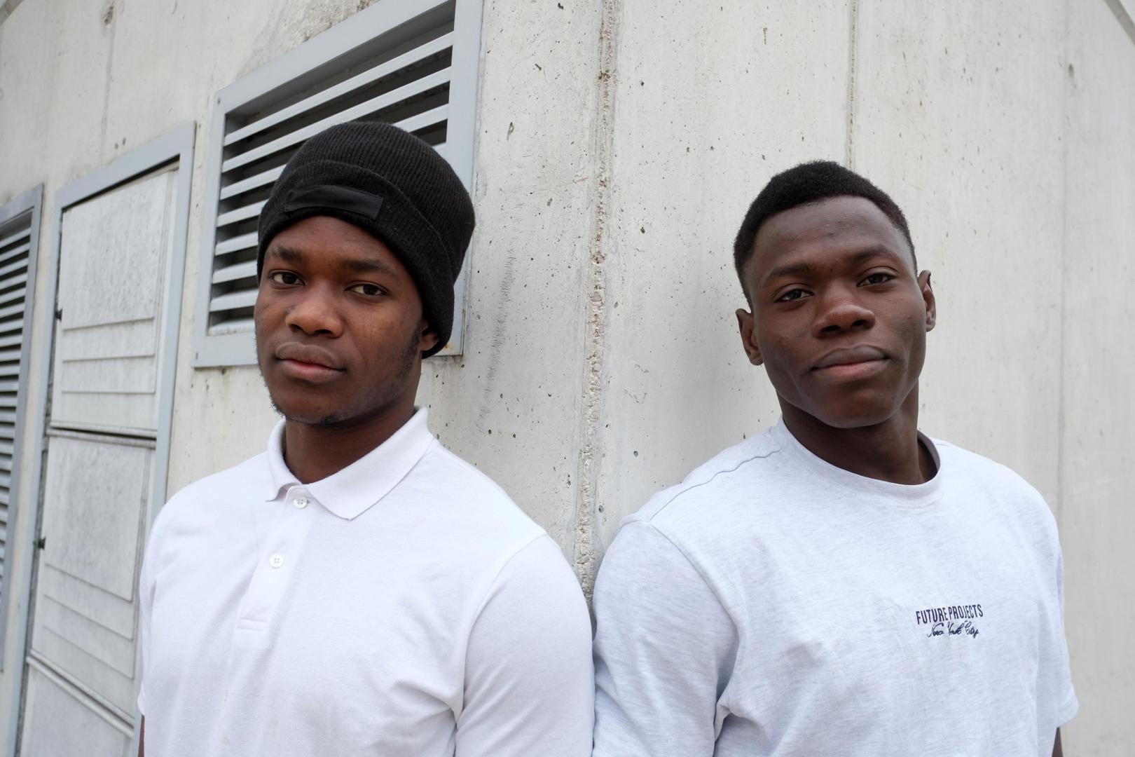 Las vidas de Materin Keita y Djibi kone se unieron en una patera.