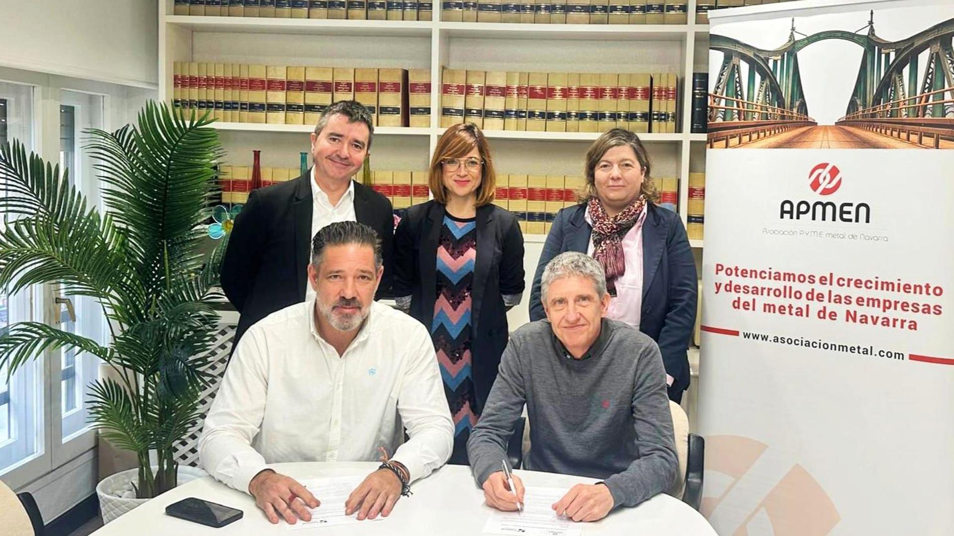 Momento de la firma del acuerdo