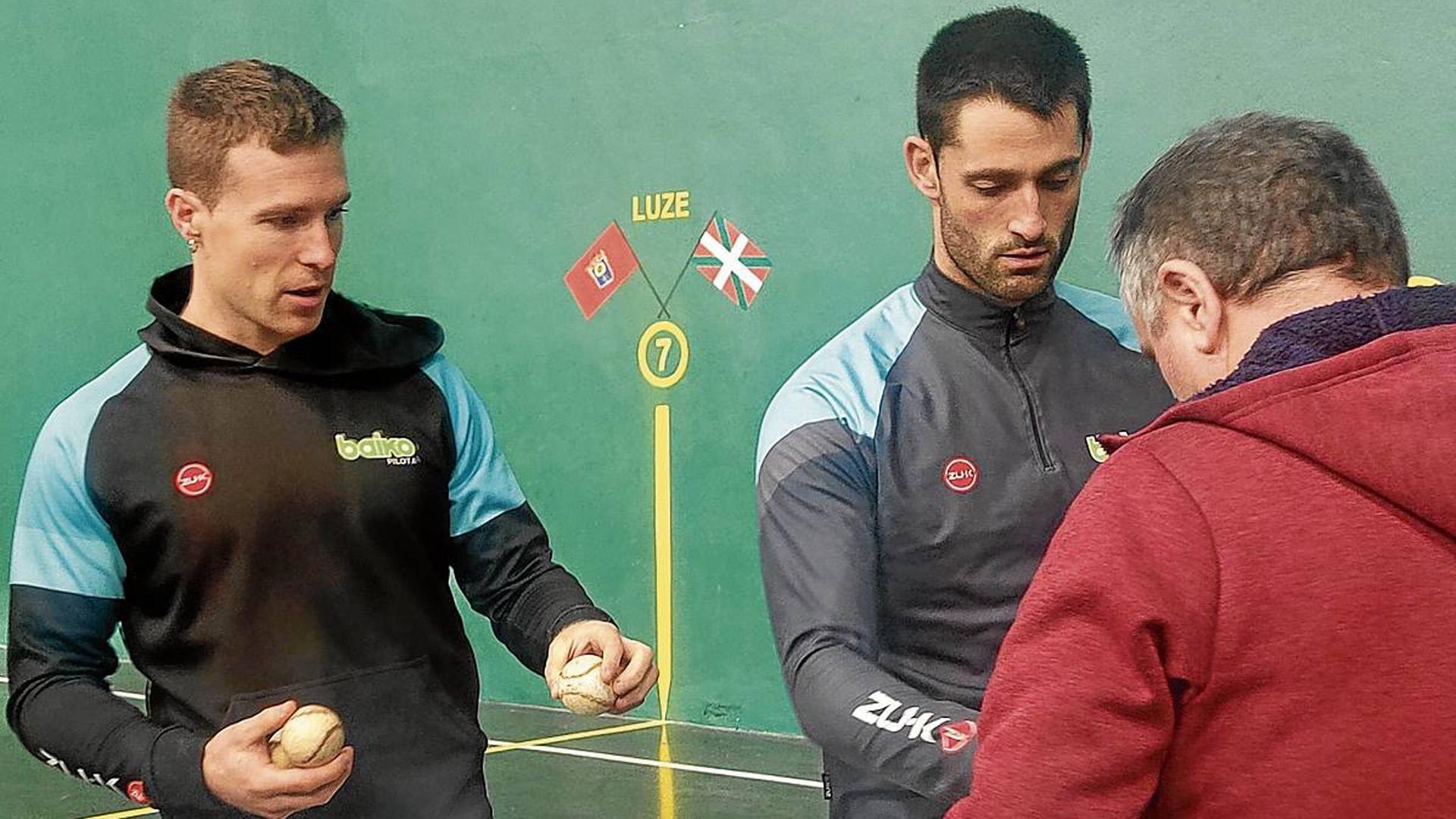 Artola y Albisu, en la elección de material de este jueves
