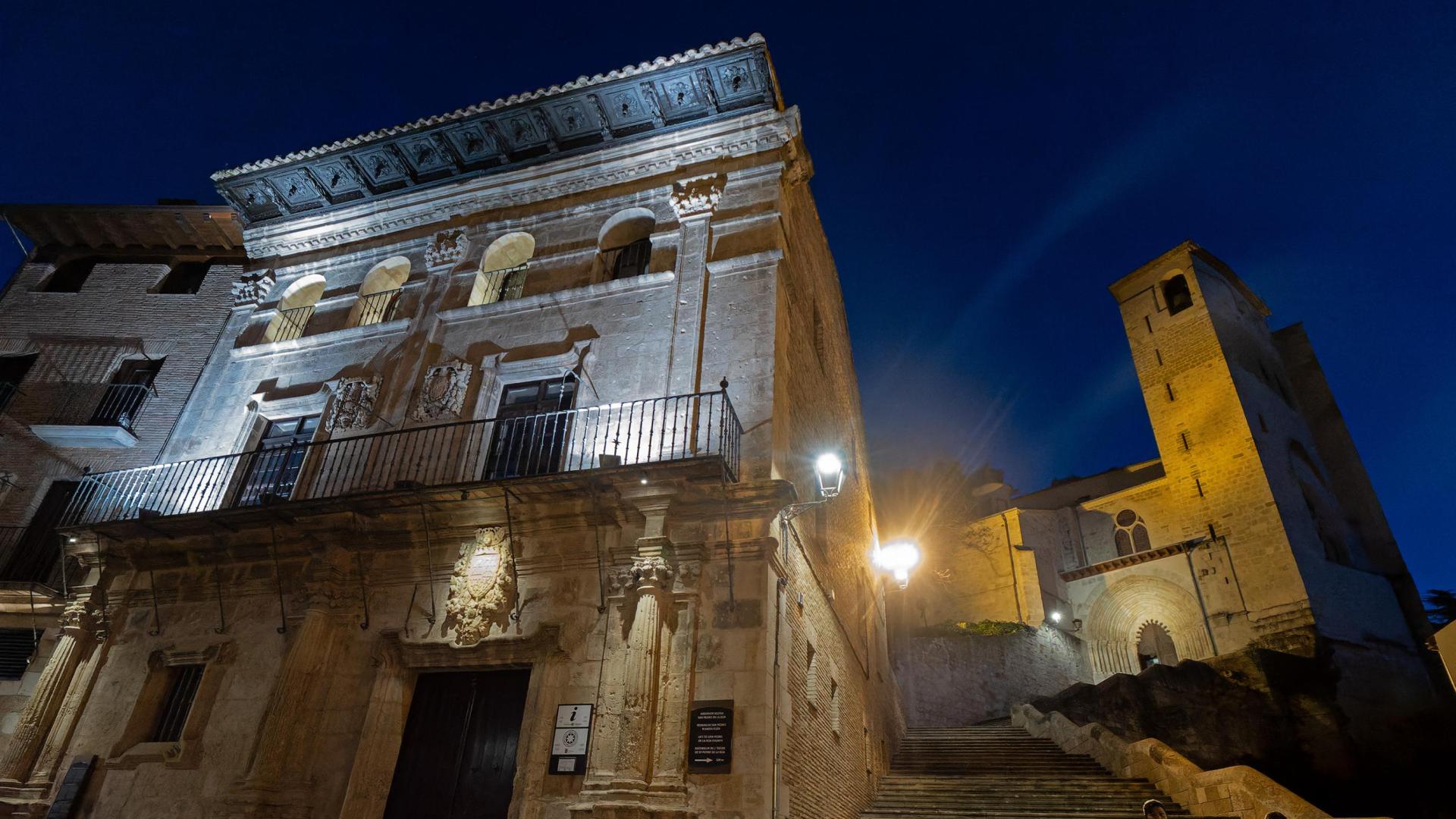 Oficina de Turismo del Gobierno de Navarra en el barrio monumental, la que seguirá prestando en solitario desde el cierre de la del Consorcio en la plaza de la Coronación.
