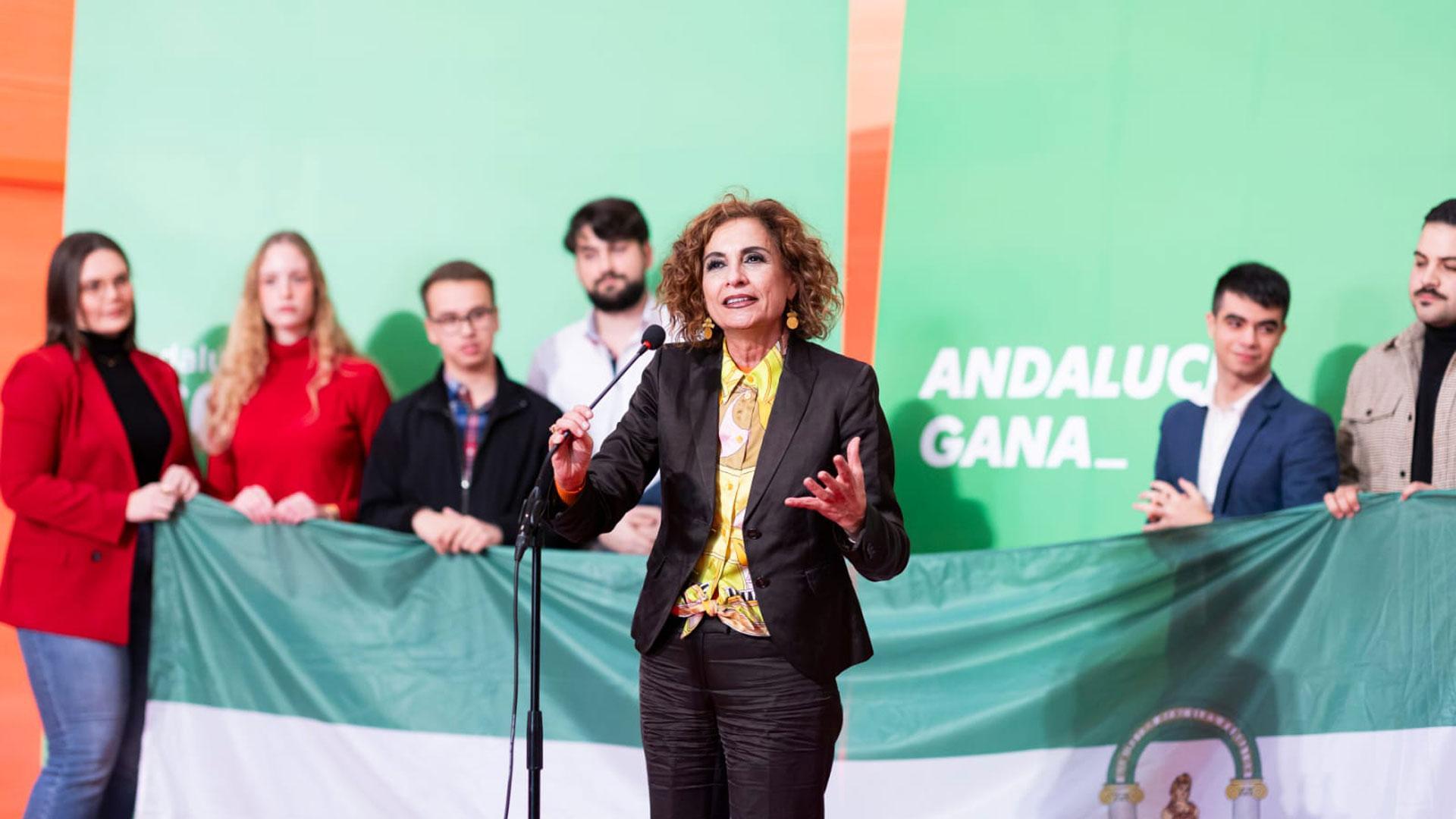 La Comisión Regional de Ética del PSOE de Andalucía ha proclamado este sábado, 18 de enero, como secretaria general de la federación socialista andaluza a la vicepresidenta primera del Gobierno y ministra de Hacienda, María Jesús Montero