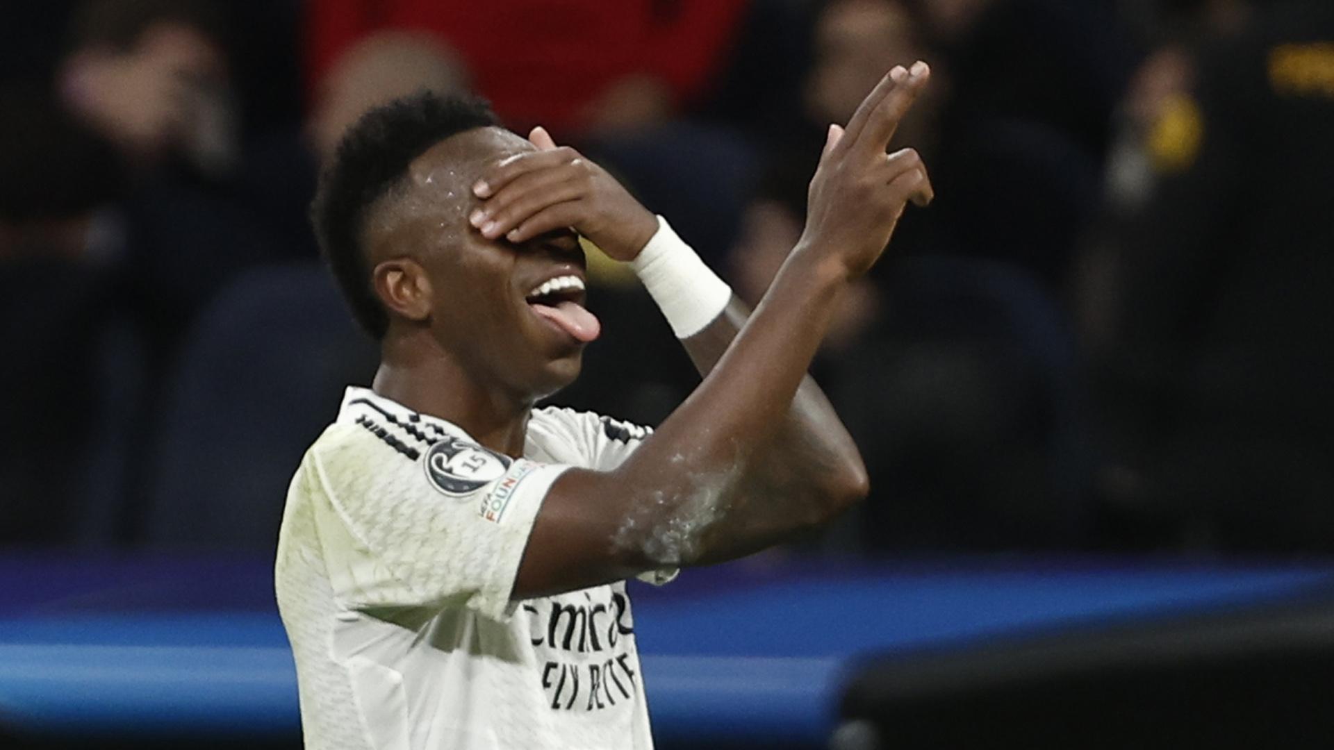 Vinicius celebra un gol al Salzburg