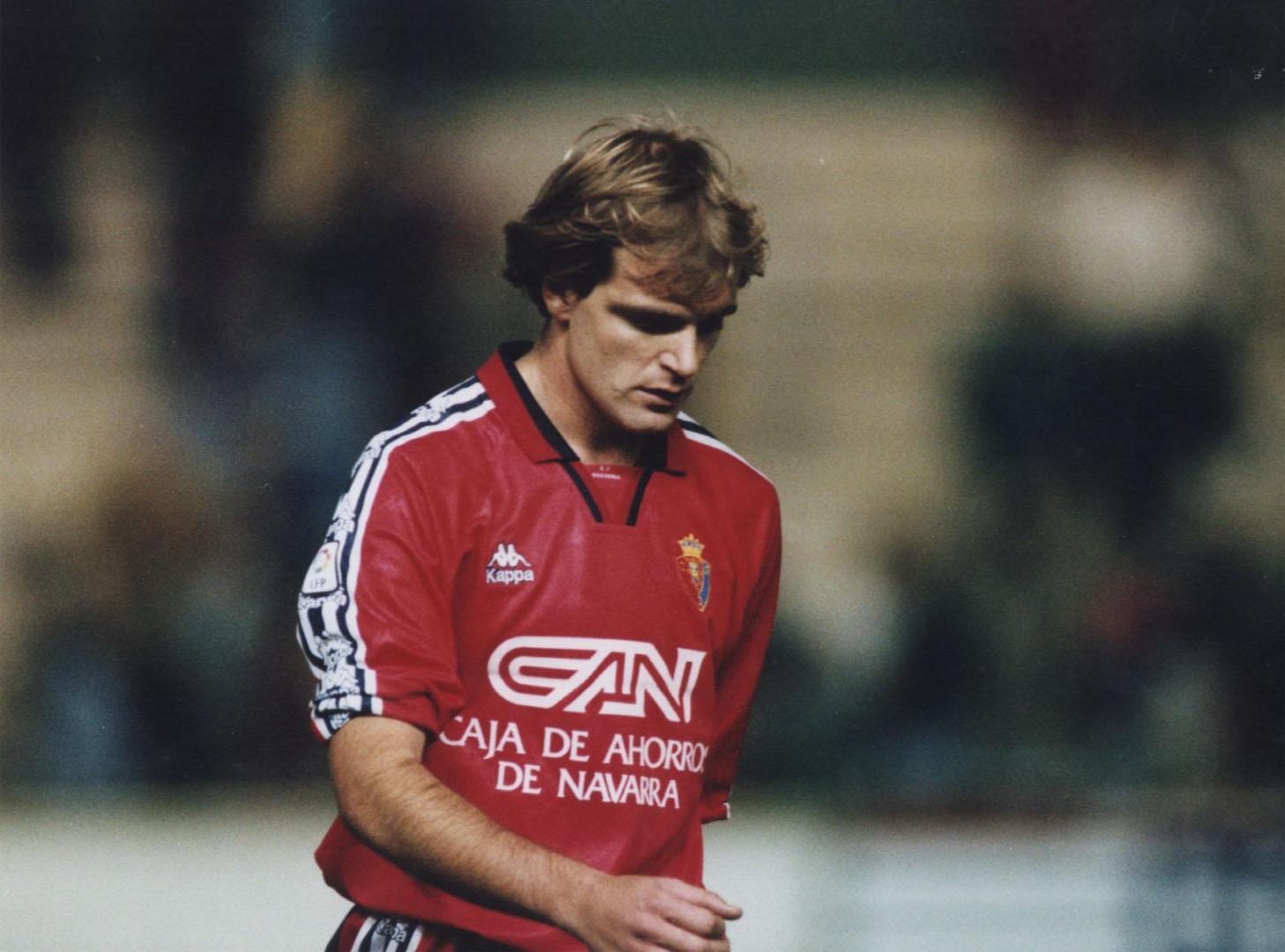 Andrés Martínez, el primer fichaje invernal de Osasuna en 1995
