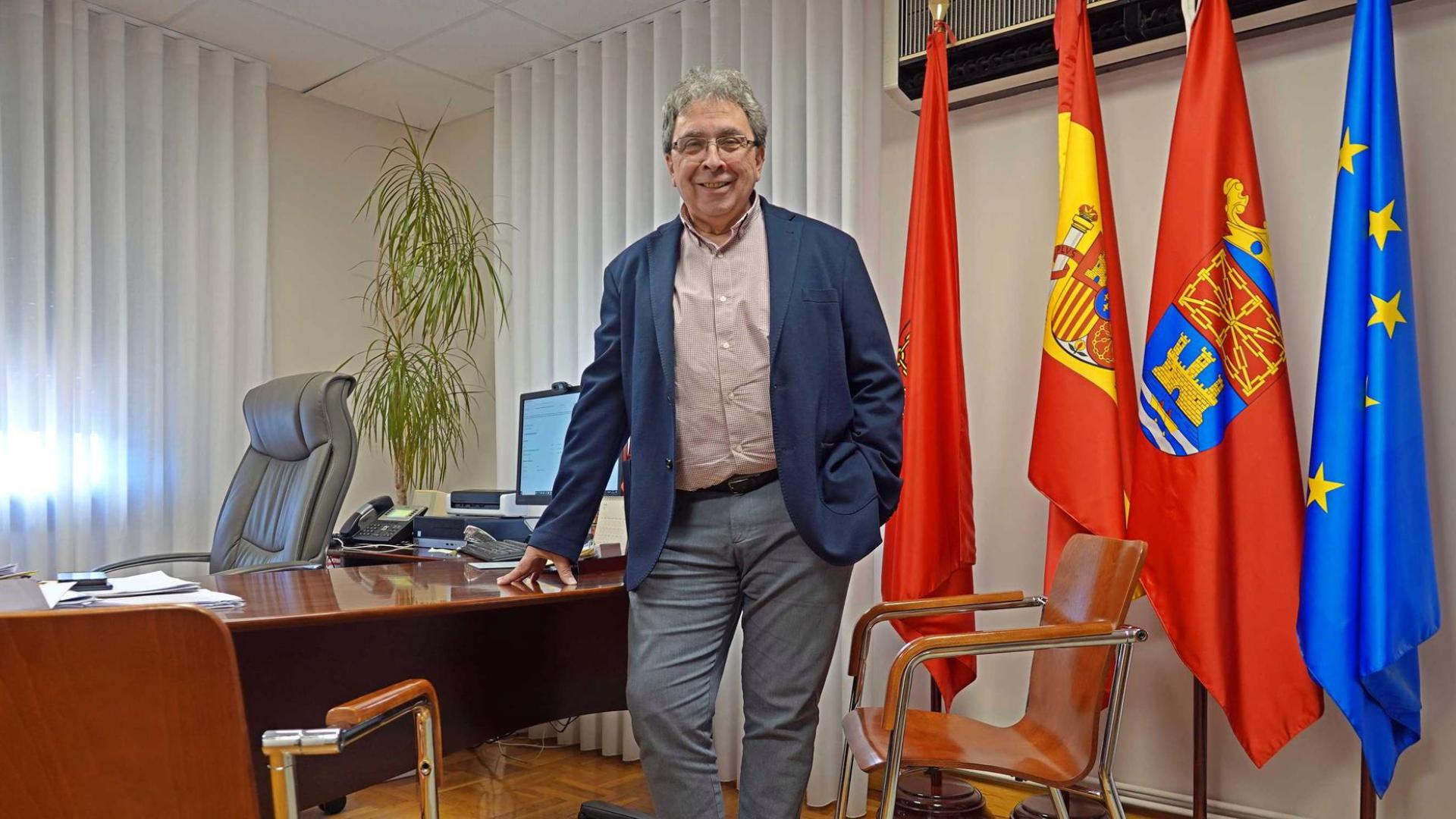 El alcalde de Milagro, José Ignacio Pardo Blanco, en su despacho