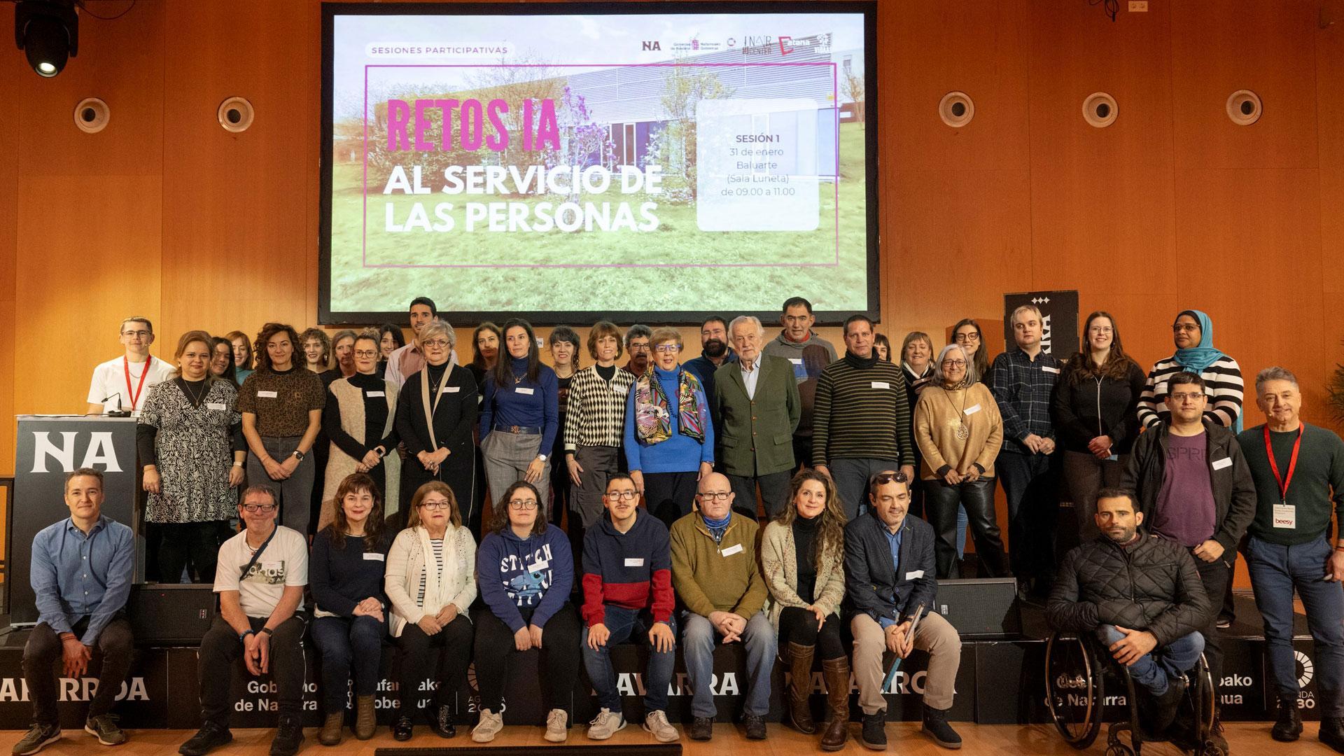 Imagen de los participantes en la sesión 'Retos IA', impulsada por el Centro VidAAS, NAIR Center (Centro de Investigación en Inteligencia Artificial de Navarra) y el Clúster de tecnología y consultoría de Navarra.