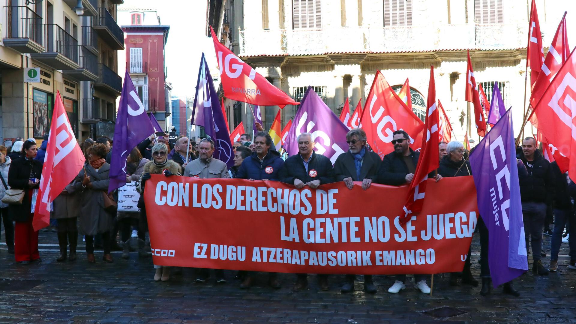 La concentración, convocada a nivel nacional, se celebró en Pamplona en la Plaza del Ayuntamiento