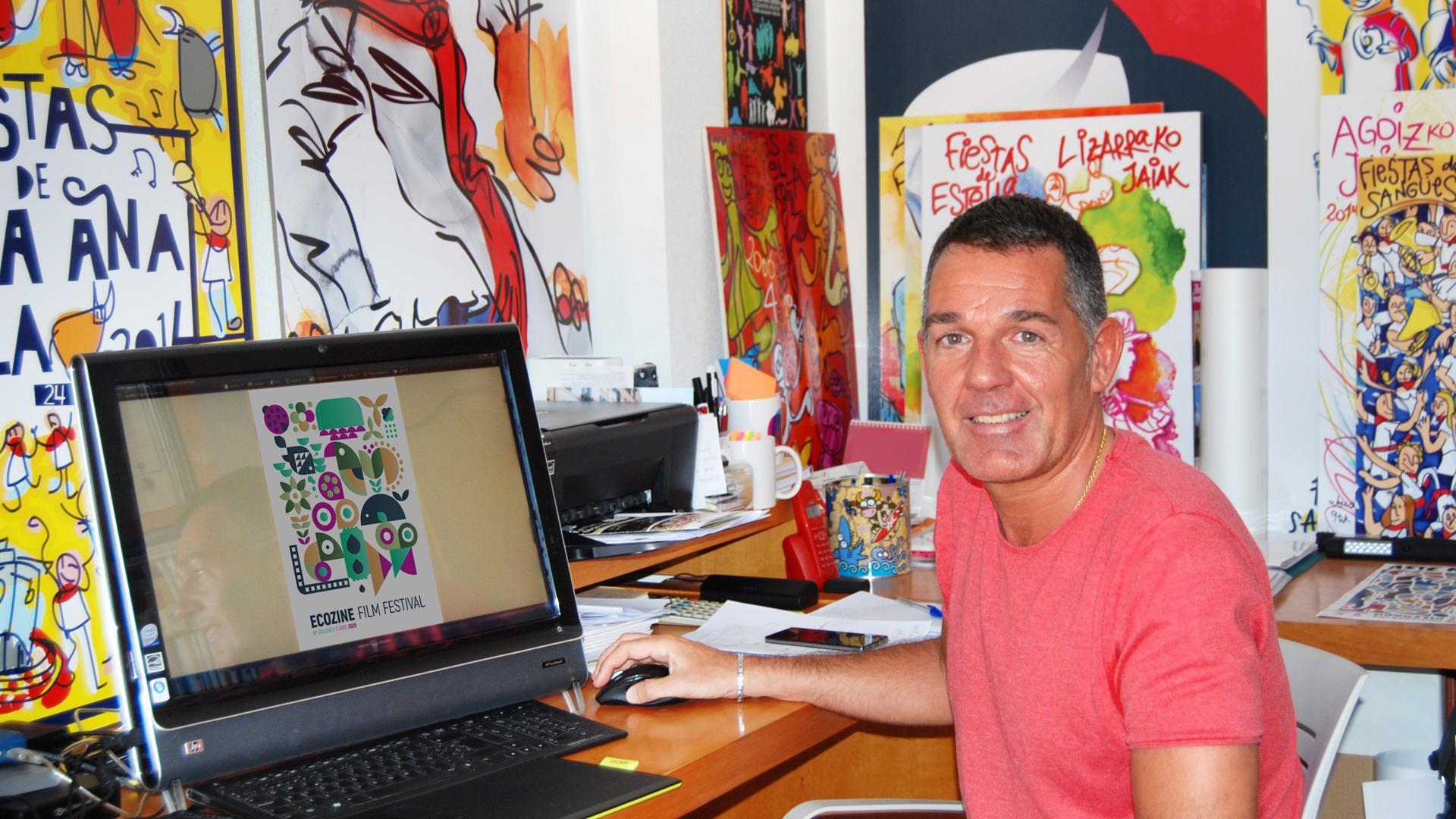 El diseñador gráfico navarro, Alfredo León Mañú