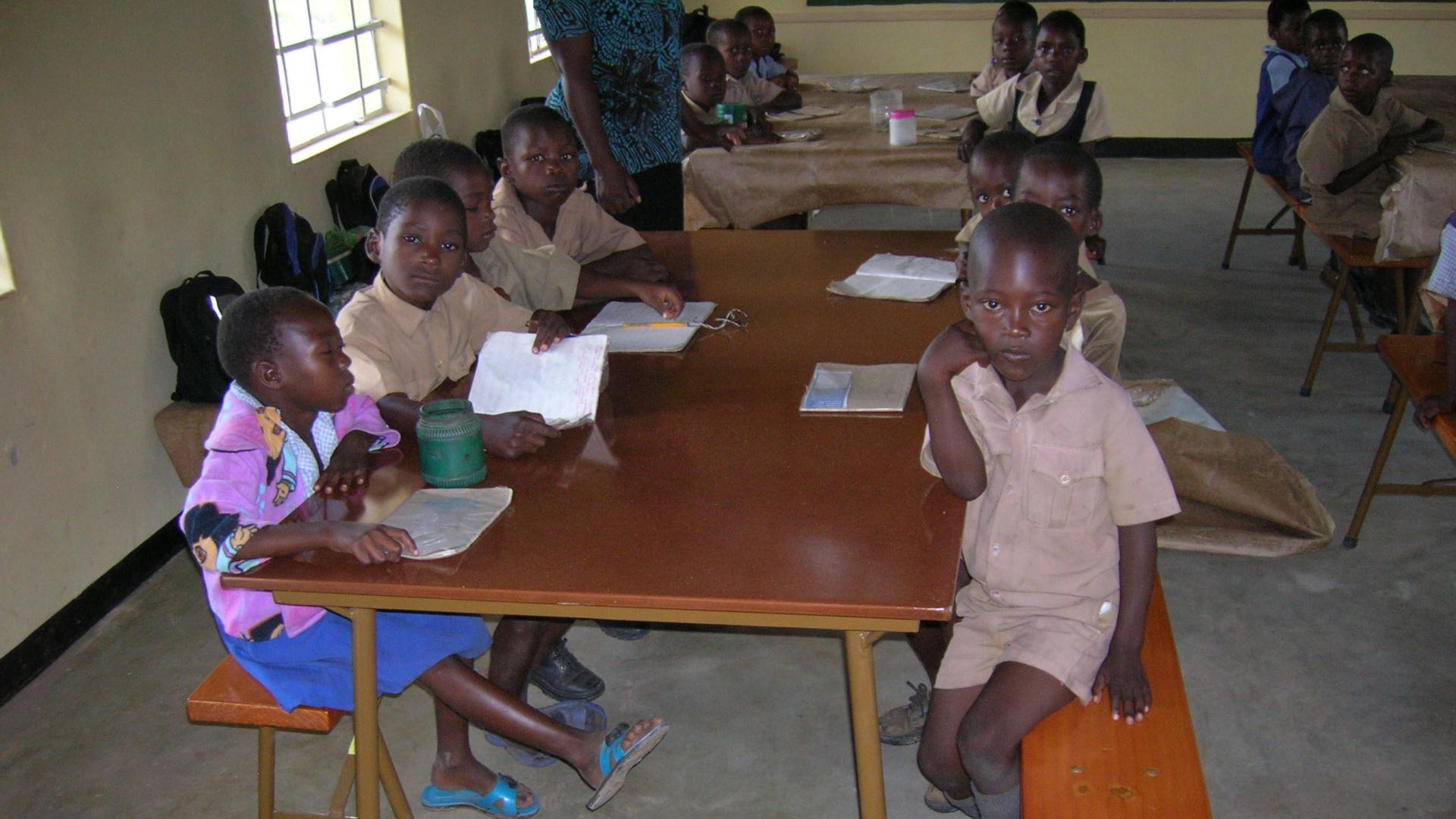 Alumnos de Zimbabue en la escuela