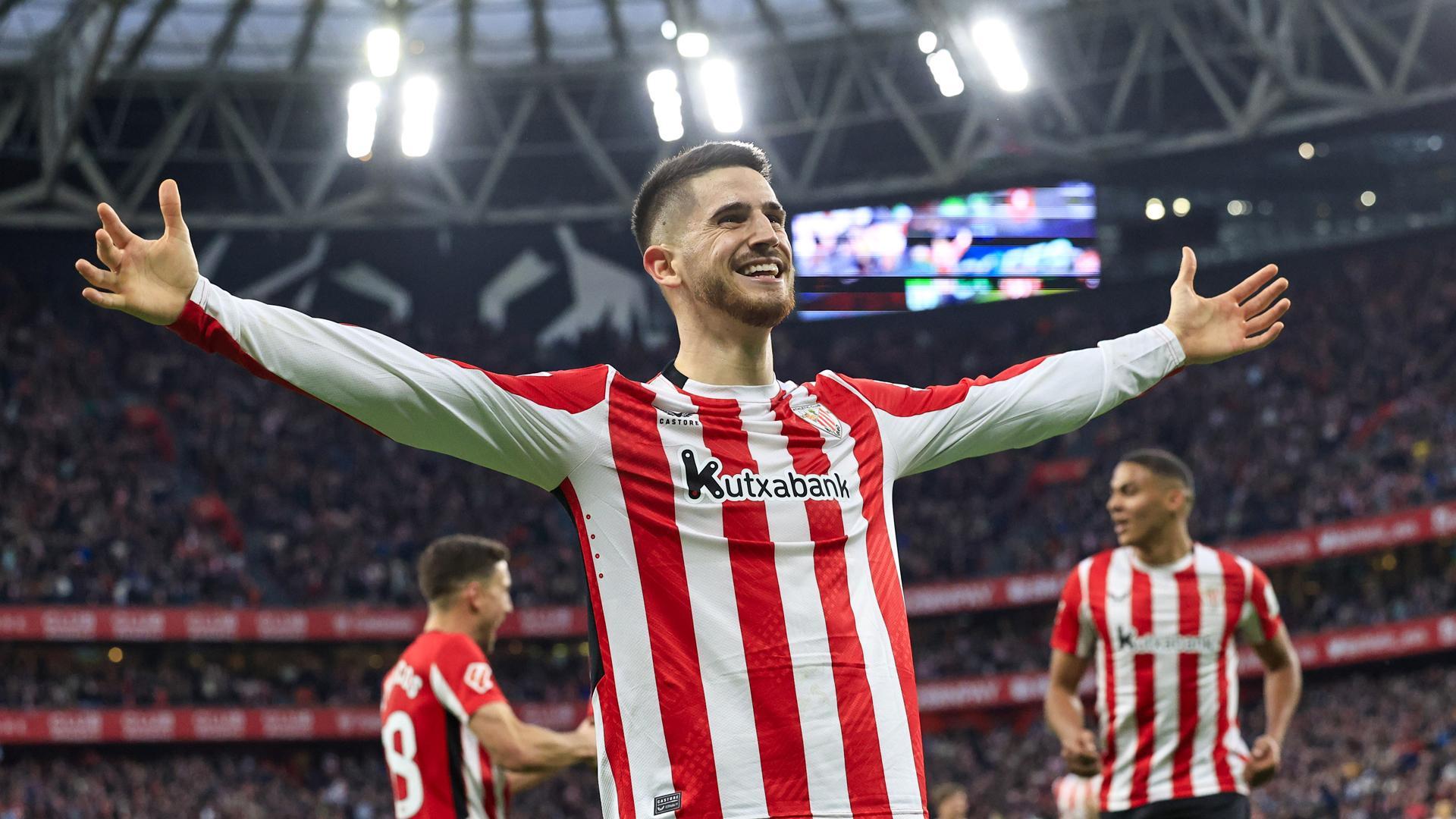 Oihan Sancet celebra su tercer gol ante el Girona