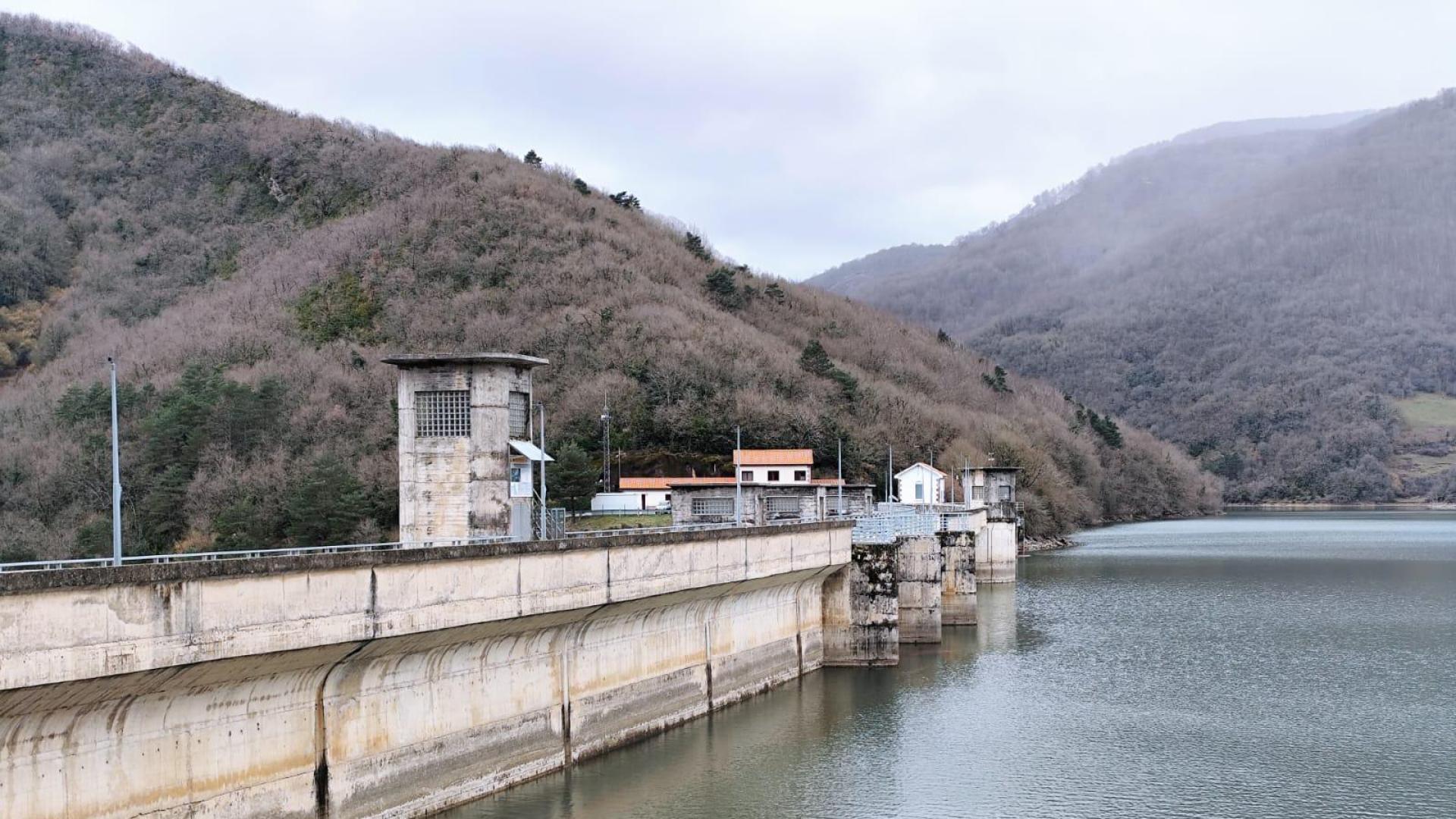 Pie de foto: Los embalses de Navarra mantienen la reserva de agua por encima del 80%. En la imagen, vista de Eugi el pasado 8 de febrero