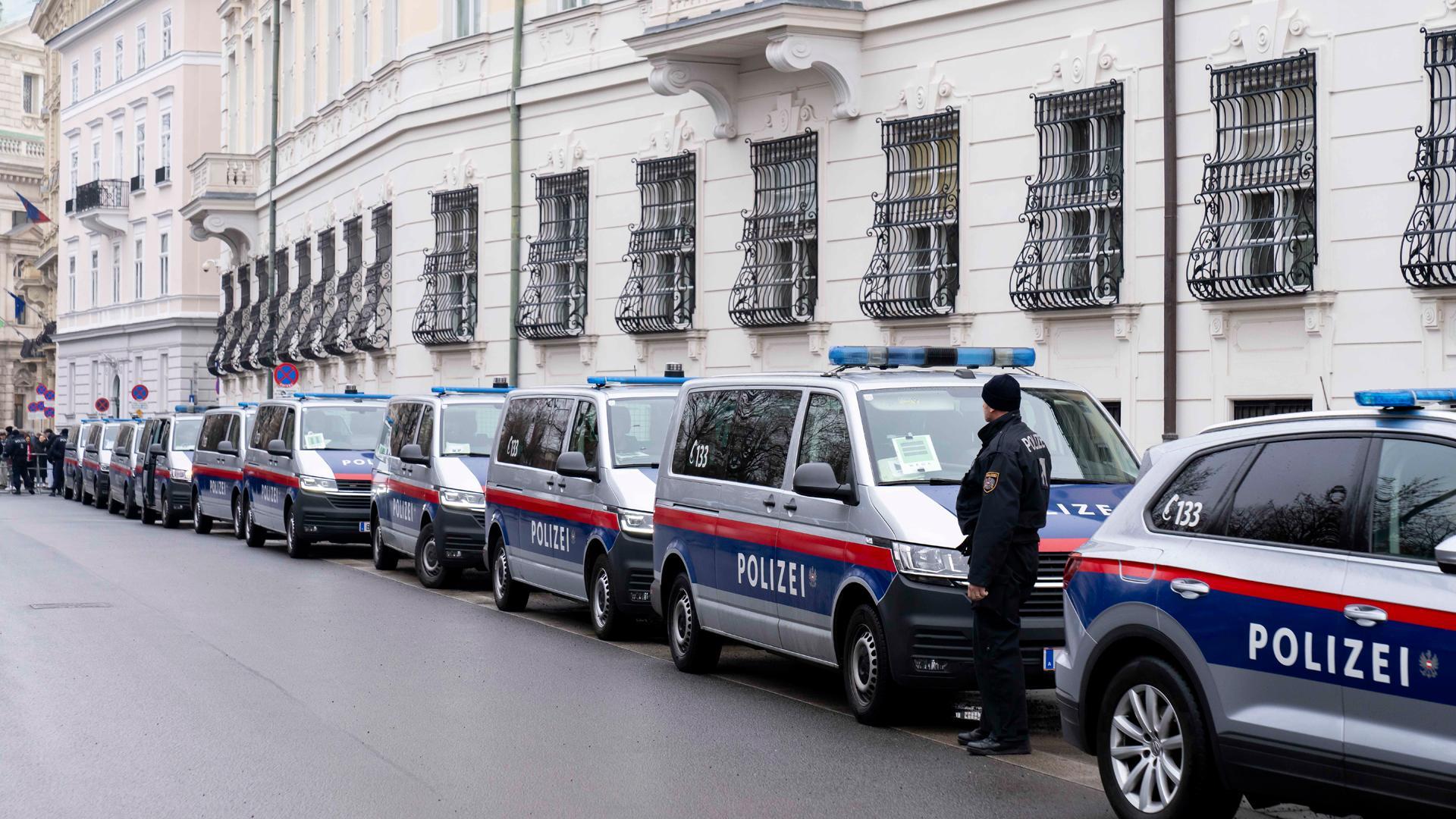 Vehículos policiales en Austria