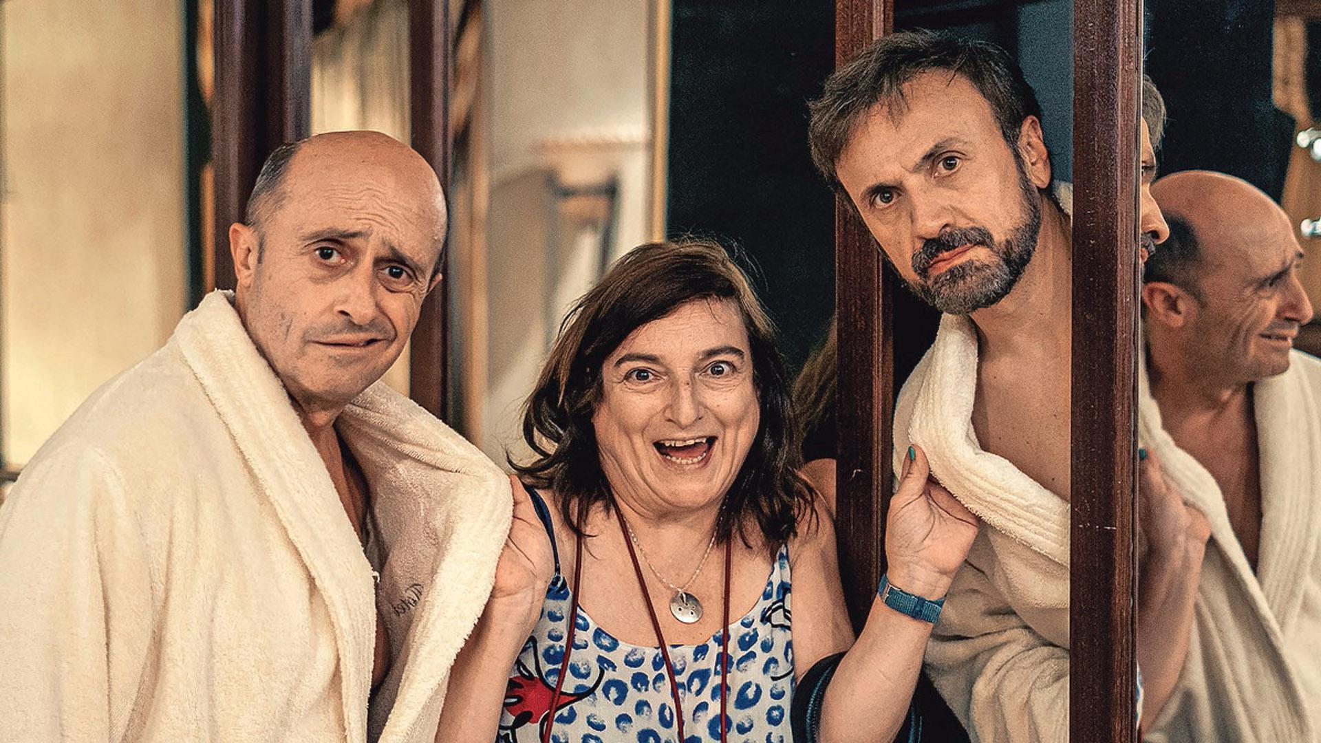 Ana Murugarren entre Pepe Viyuela y José Mota durante el rodaje de García y García