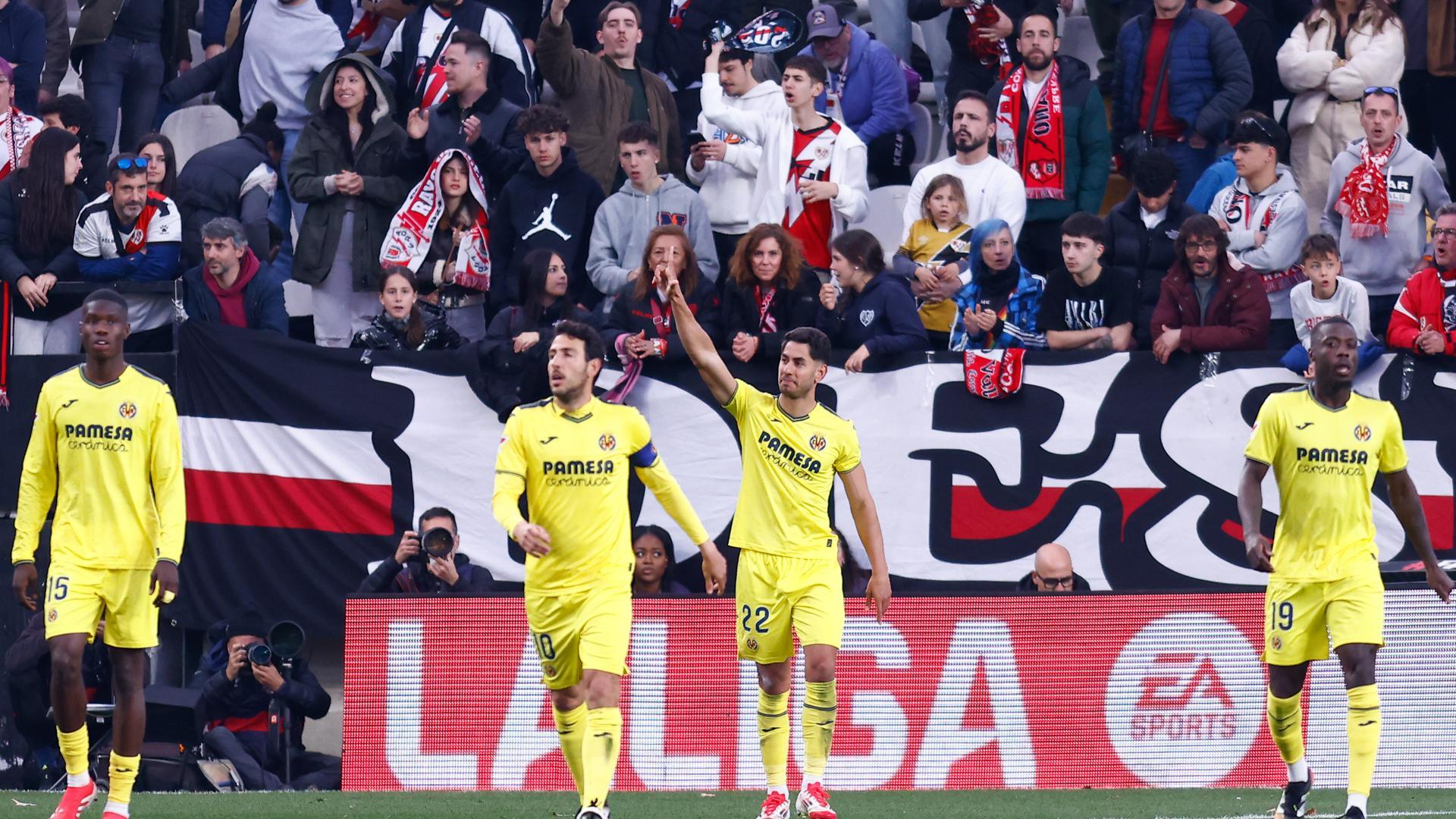 Ayoze celebra su tanto en Vallecas frente al Rayo