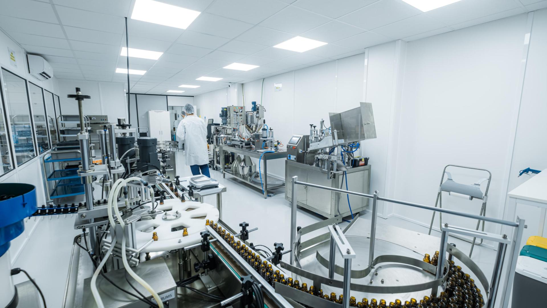 La atracción y retención del talento guarda una estrecha relación con un tejido productivo capaz de invertir en I+D

Frankies Labs invita a distribuidores y minoristas del sector cosmético a conocer sus capacidades de fabricación y desarrollo de productos desde su laboratorio en BIC Euronova, en Málaga TechPark.

REMITIDA / HANDOUT por BIC EURONOVA

Fotografía remitida a medios de comunicación exclusivamente para ilustrar la noticia a la que hace referencia la imagen, y citando la procedencia de la imagen en la firma

23/10/2024