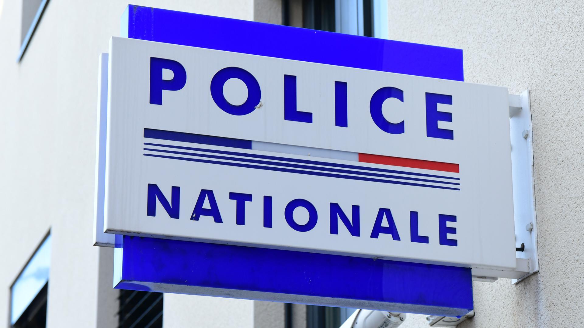 Comisaría de policía den Francia