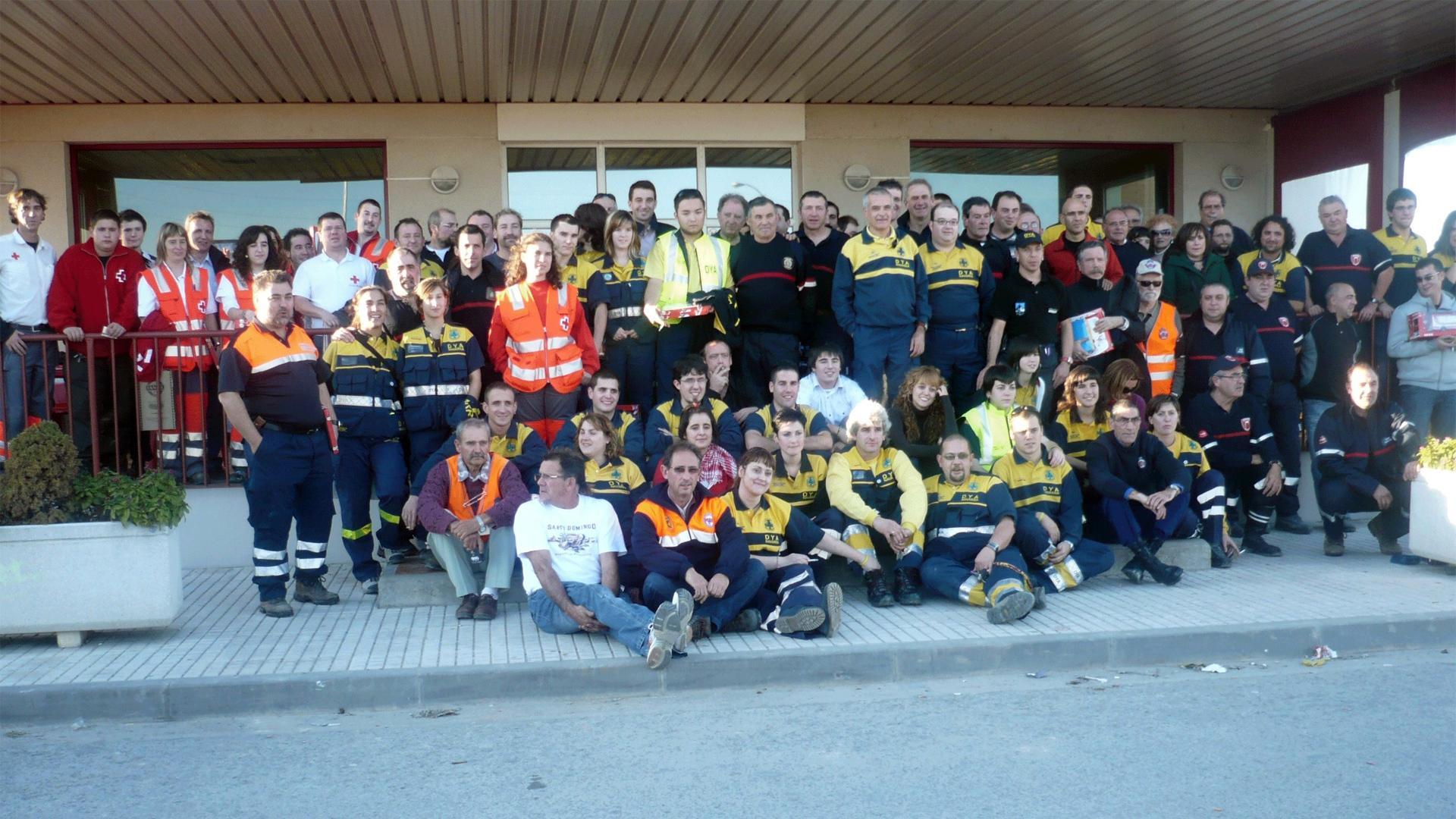 Imagen de archivo de un grupo de voluntarios de protección civil en Peralta